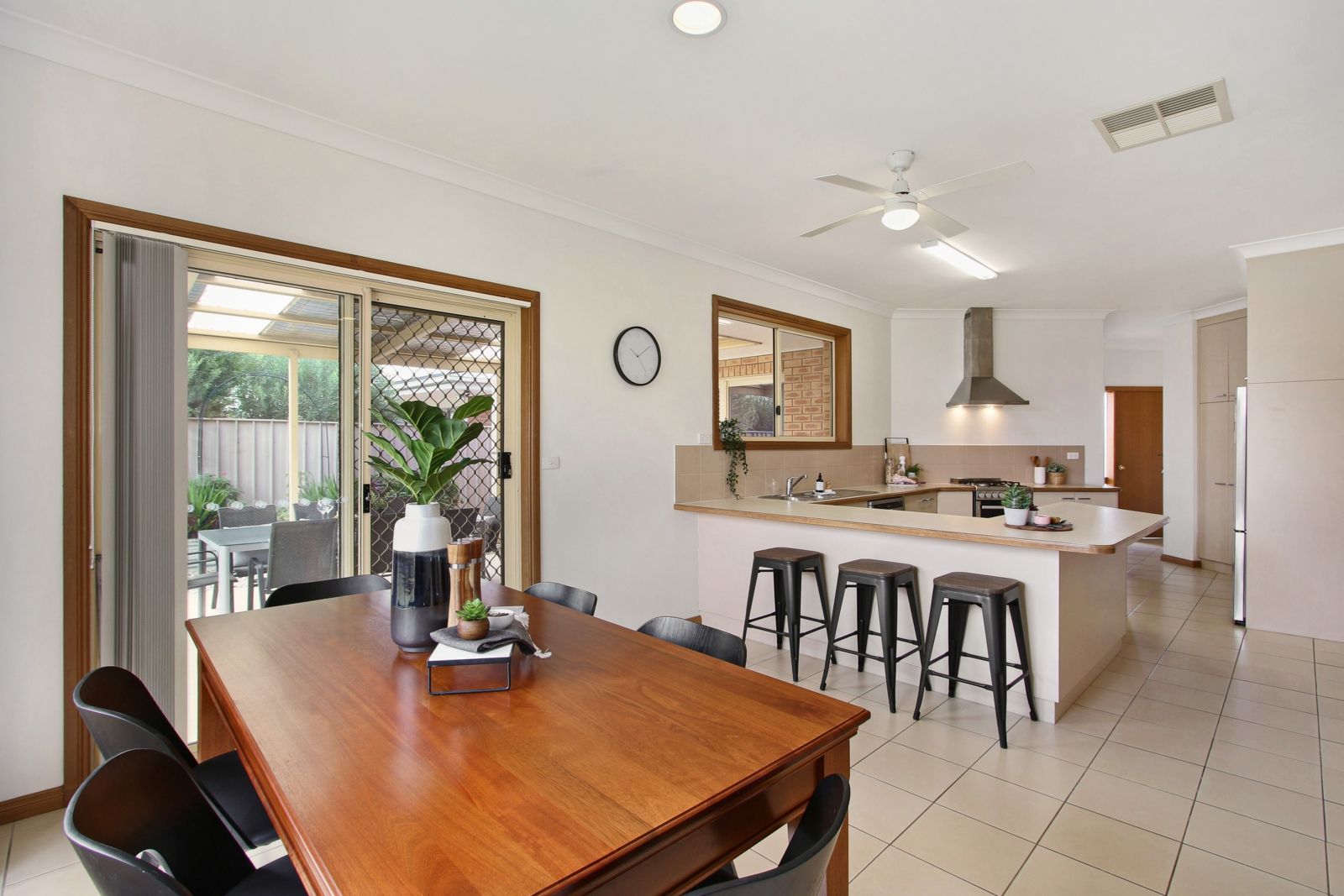 10 Condon Place, Lavington NSW 2641