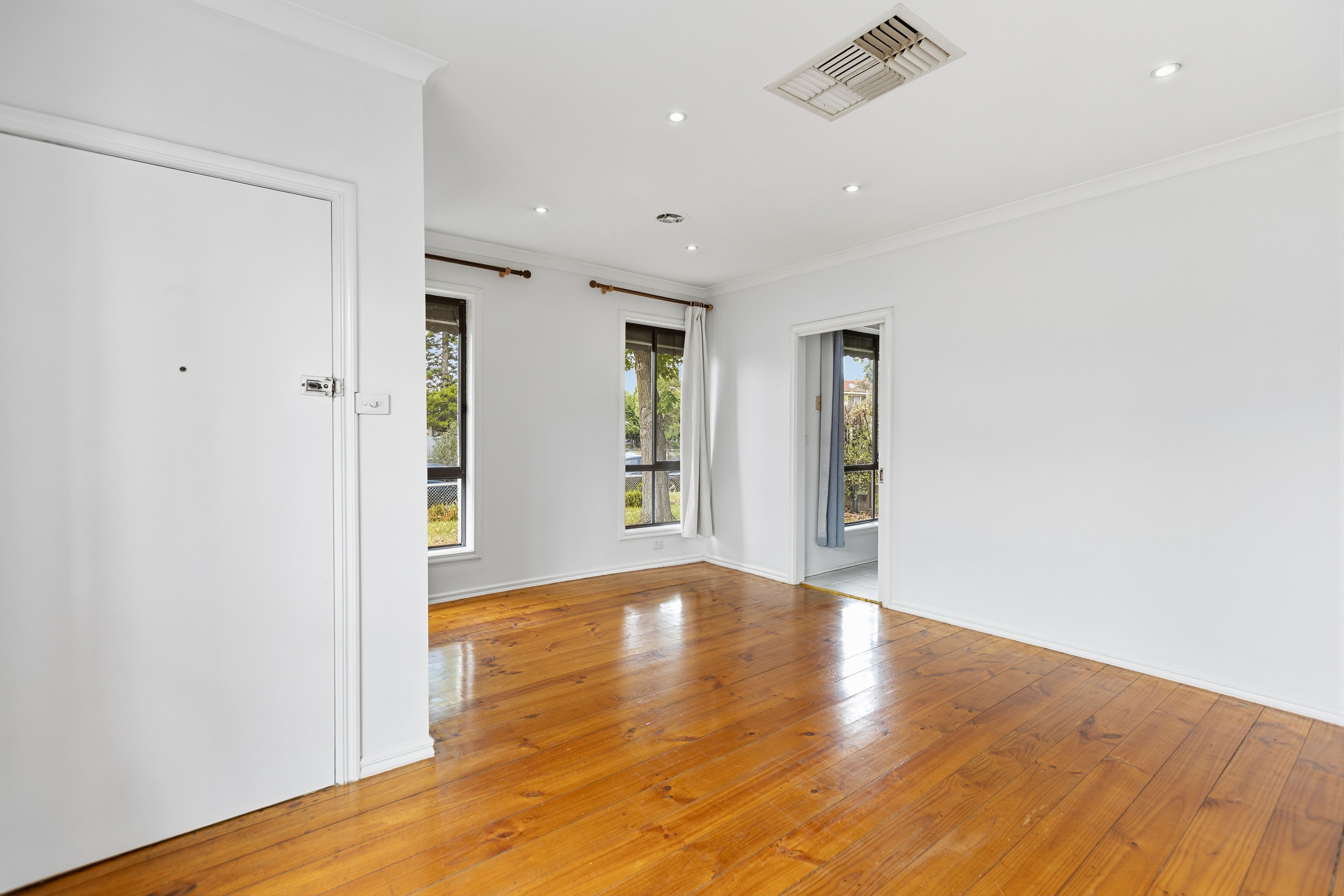 10 Mitchell Court, Glenroy, VIC 3046