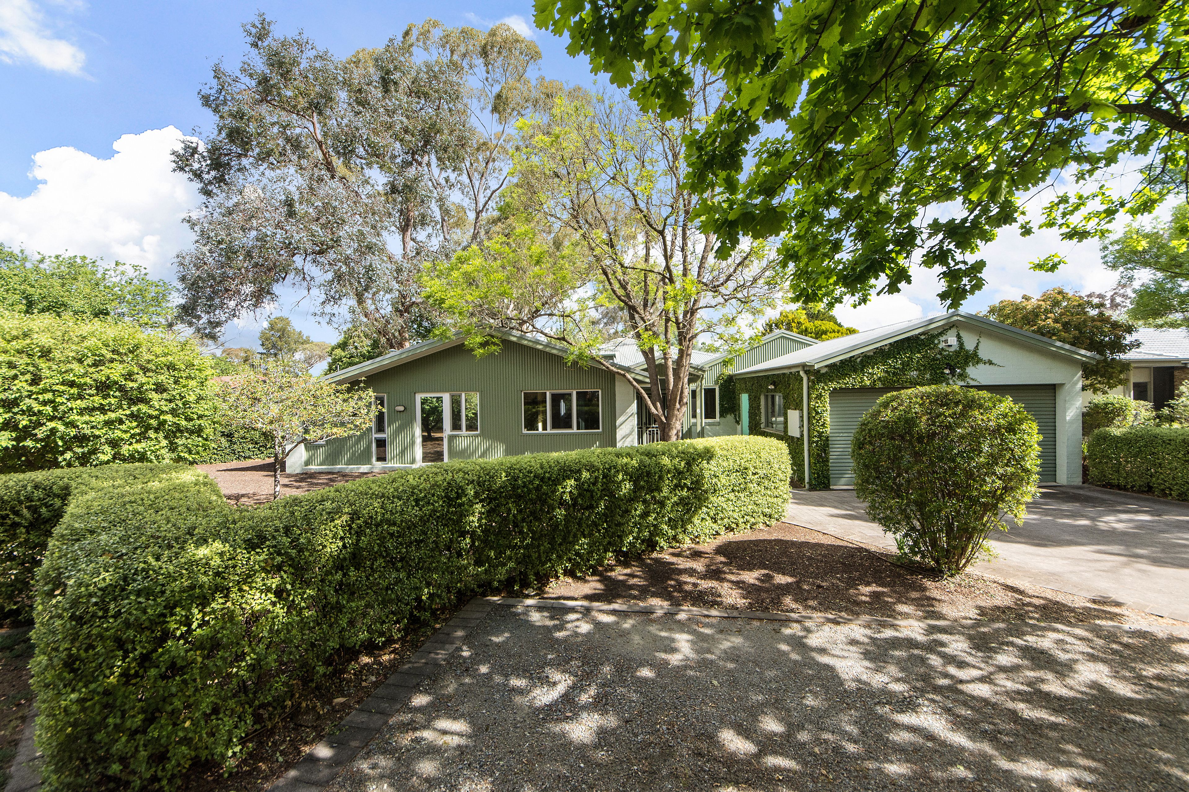 6 Pope Street, Hughes, ACT 2605
