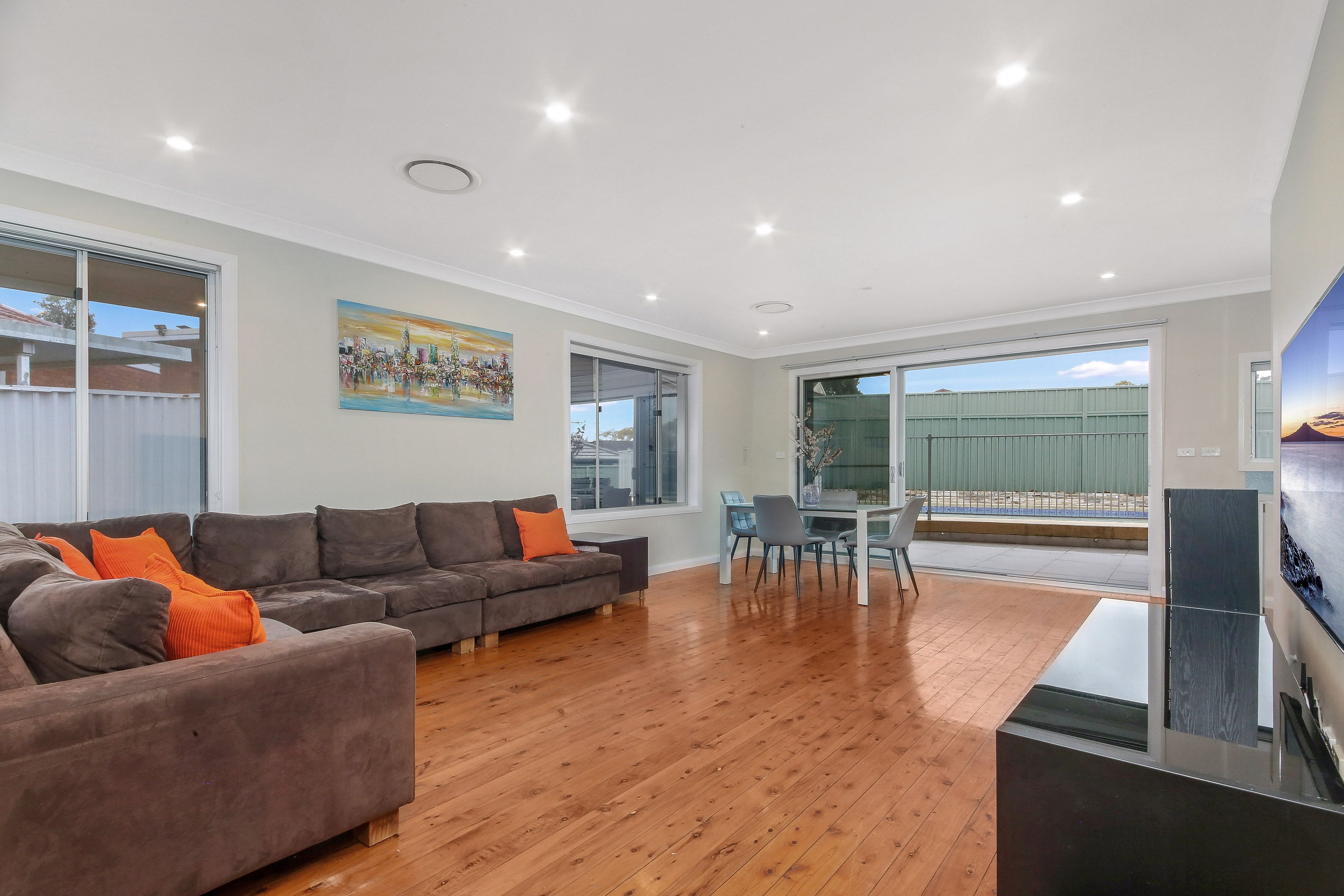7 Kerry Crescent, Roselands, NSW 2196