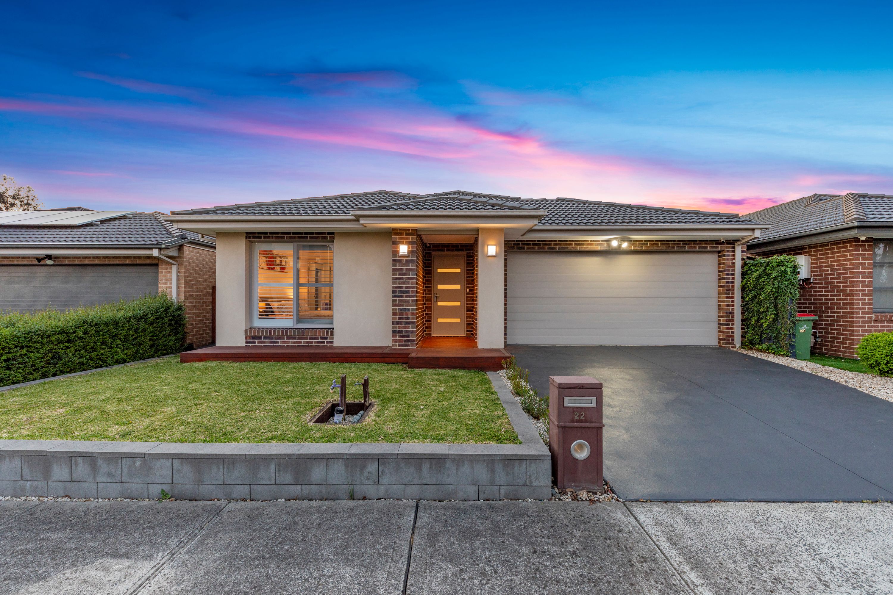 22 Onyx Crescent, Officer VIC 3809