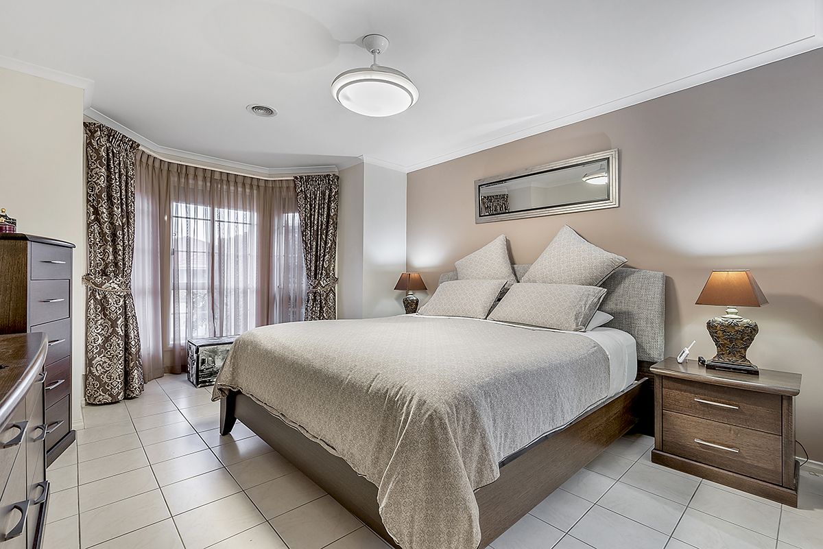 8 Orlando Drive, Roxburgh Park, VIC 3064