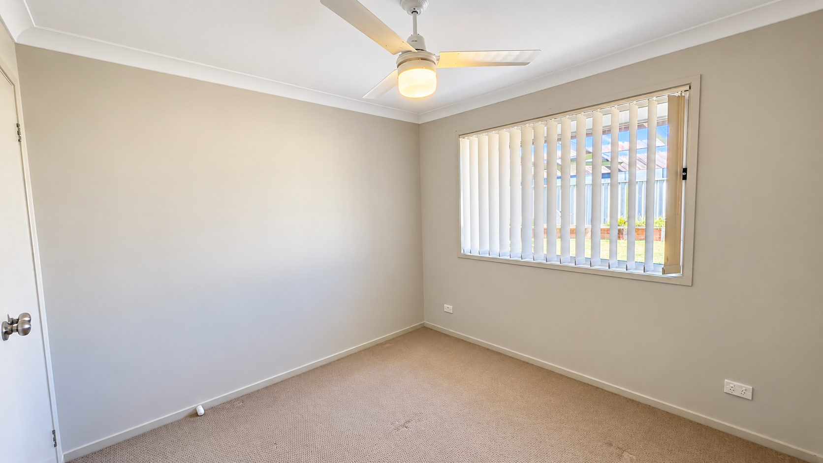 10 Hughes Close — photo 9 of 14