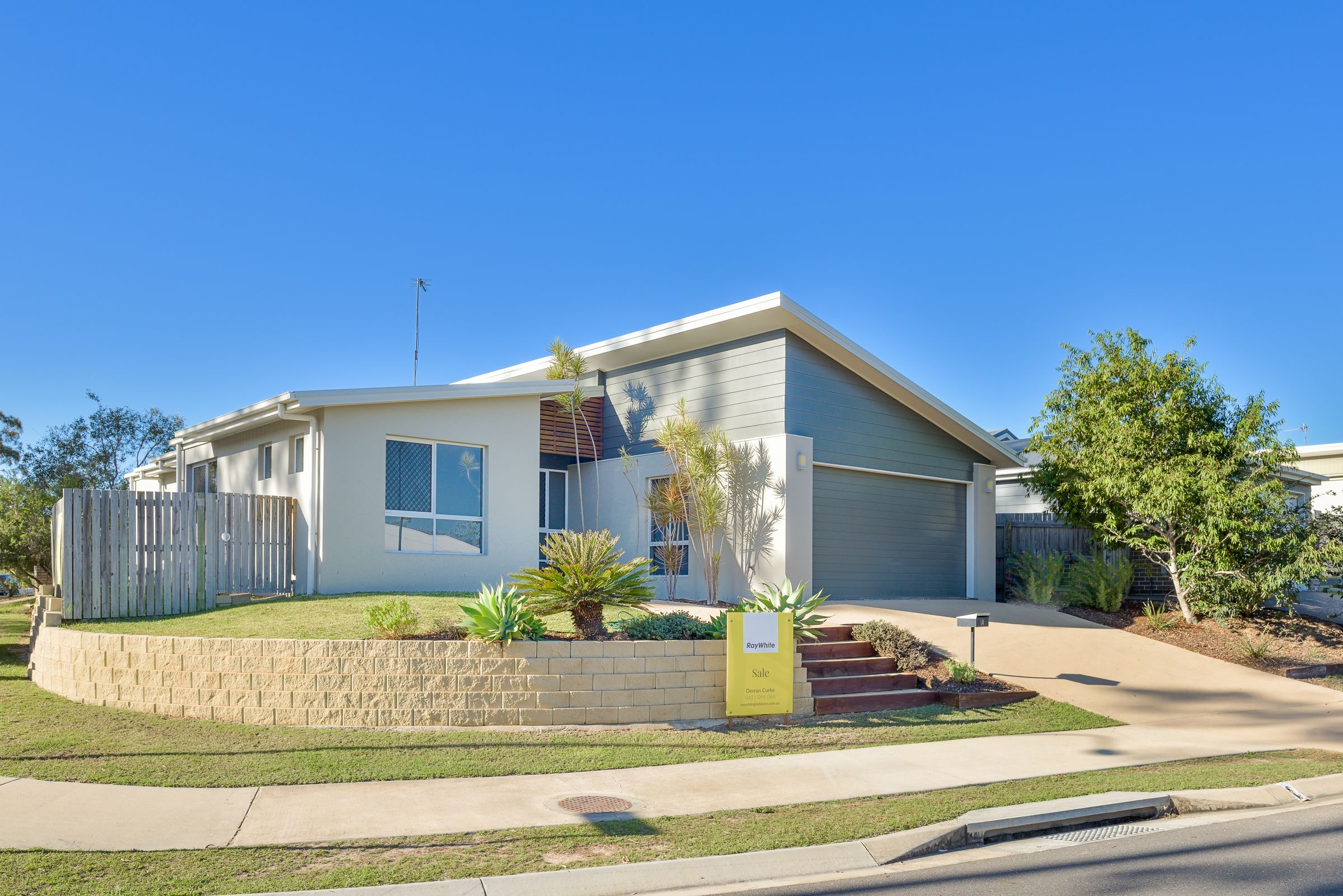 1A Telopea Place, Kirkwood, QLD 4680