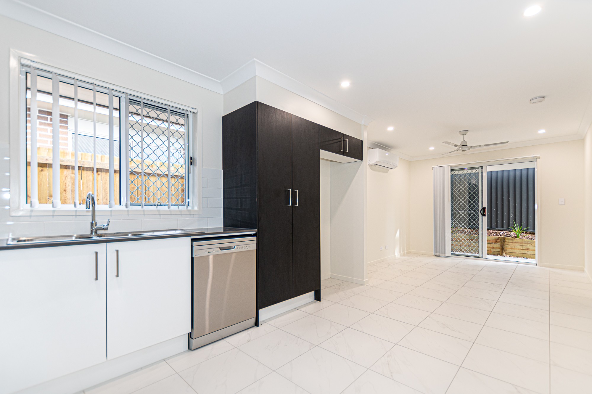 3 Lorikeet Close, Deebing Heights, QLD 4306