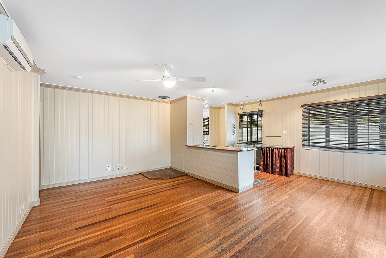 10 Cobden Street, Moorooka, QLD 4105