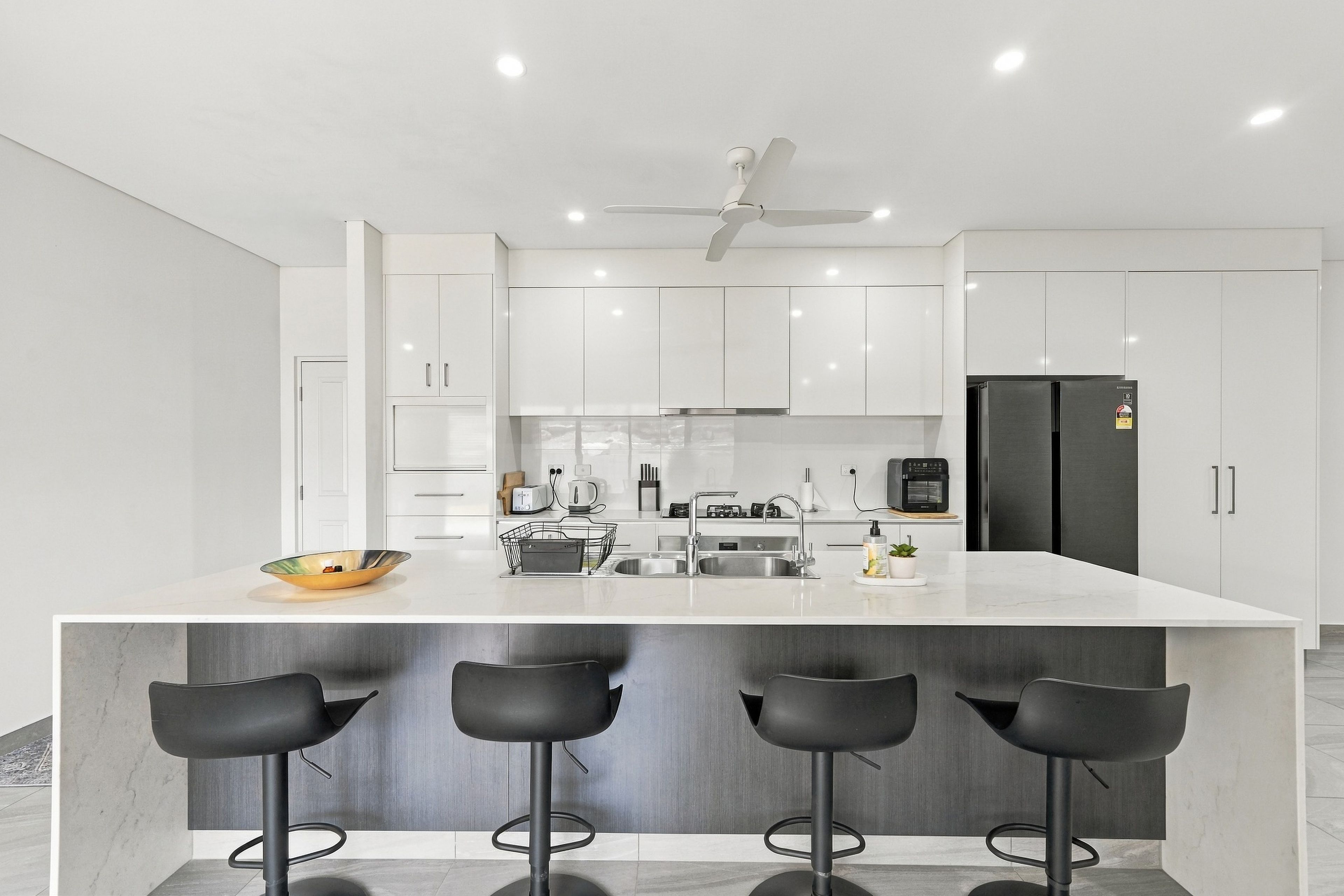 8 Bullita Street — photo 8 of 30