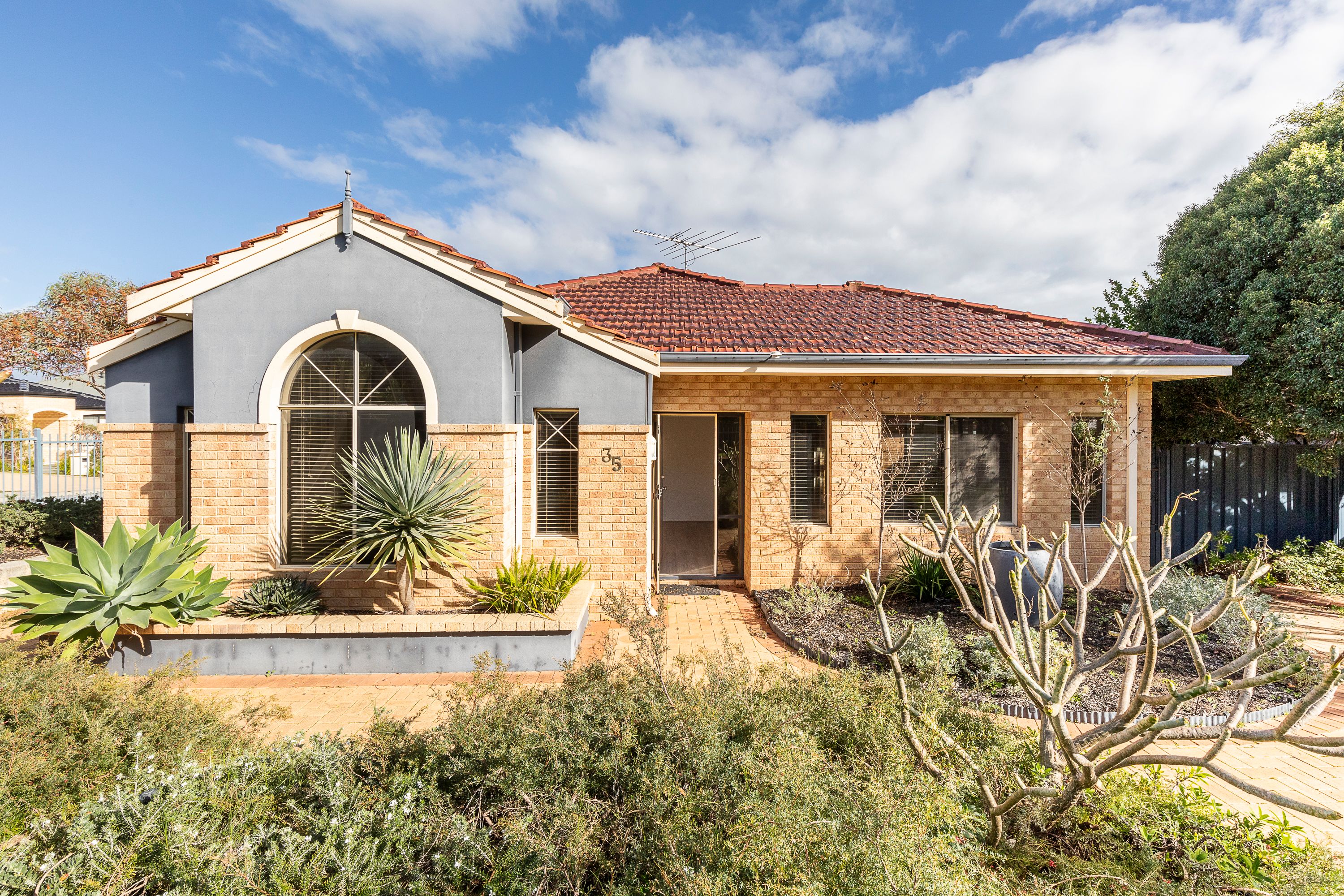 35 Cedarwood Circle, Greenwood WA 6024