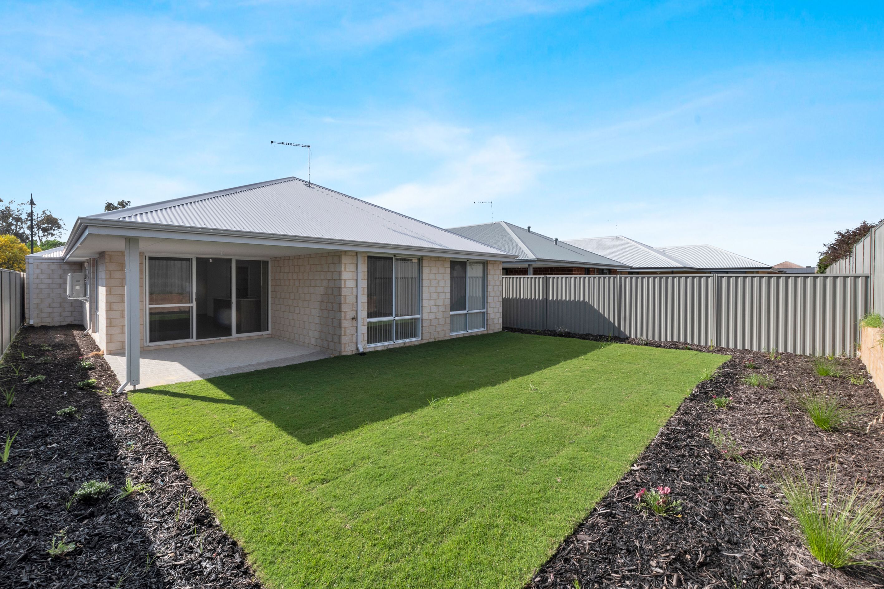 16 Sase Frontage — photo 18 of 18