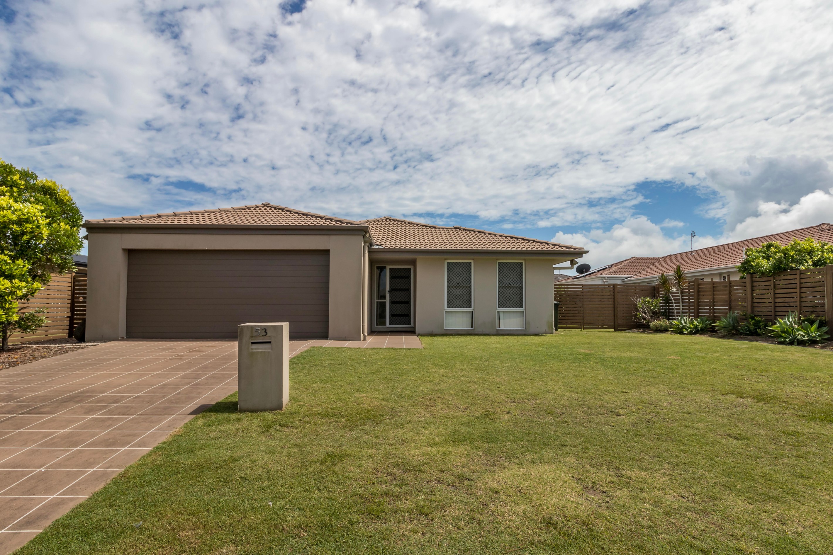 53 Lady Penrhyn Drive, Eli Waters, QLD 4655
