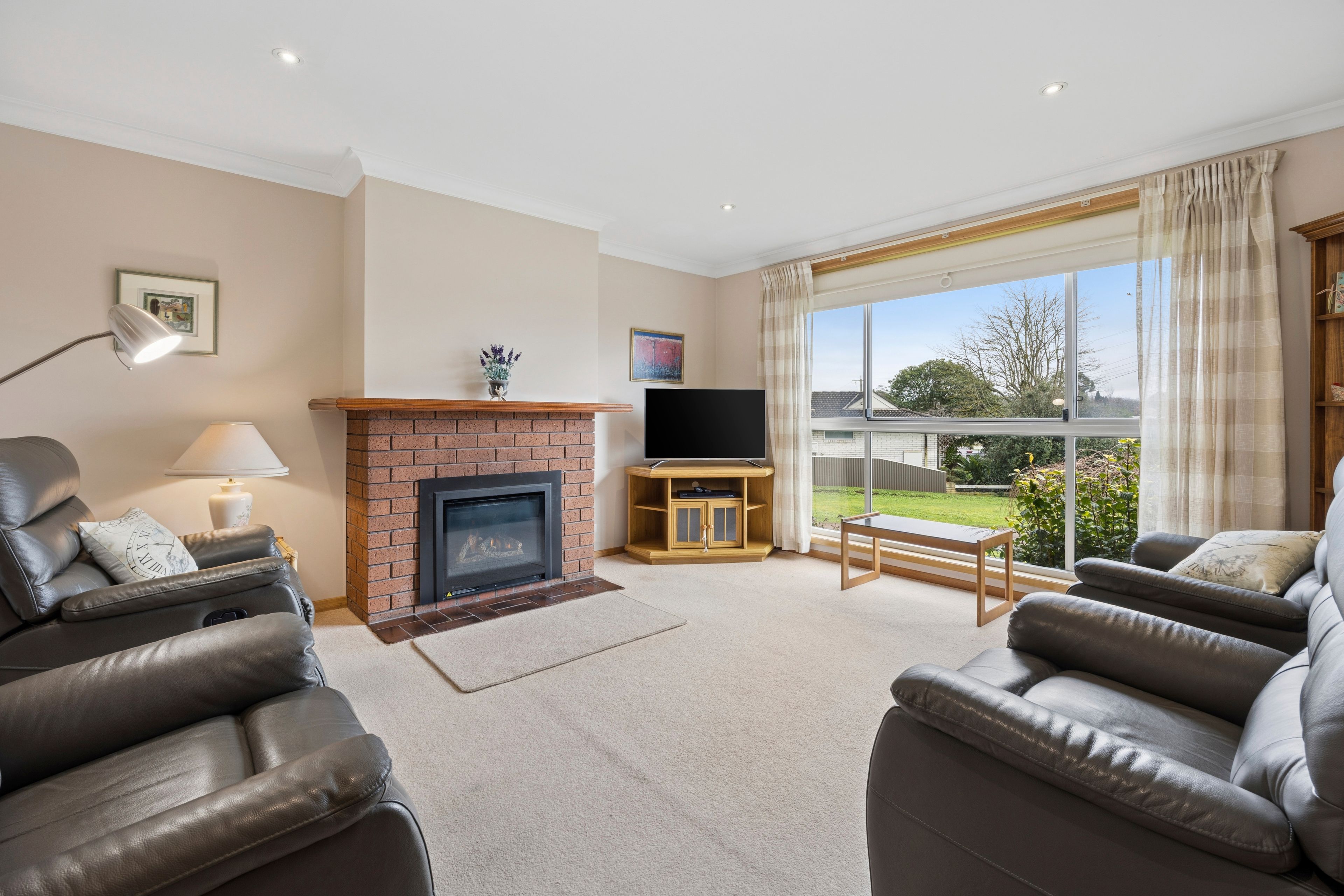 1 Leura Court, Camperdown, VIC 3260