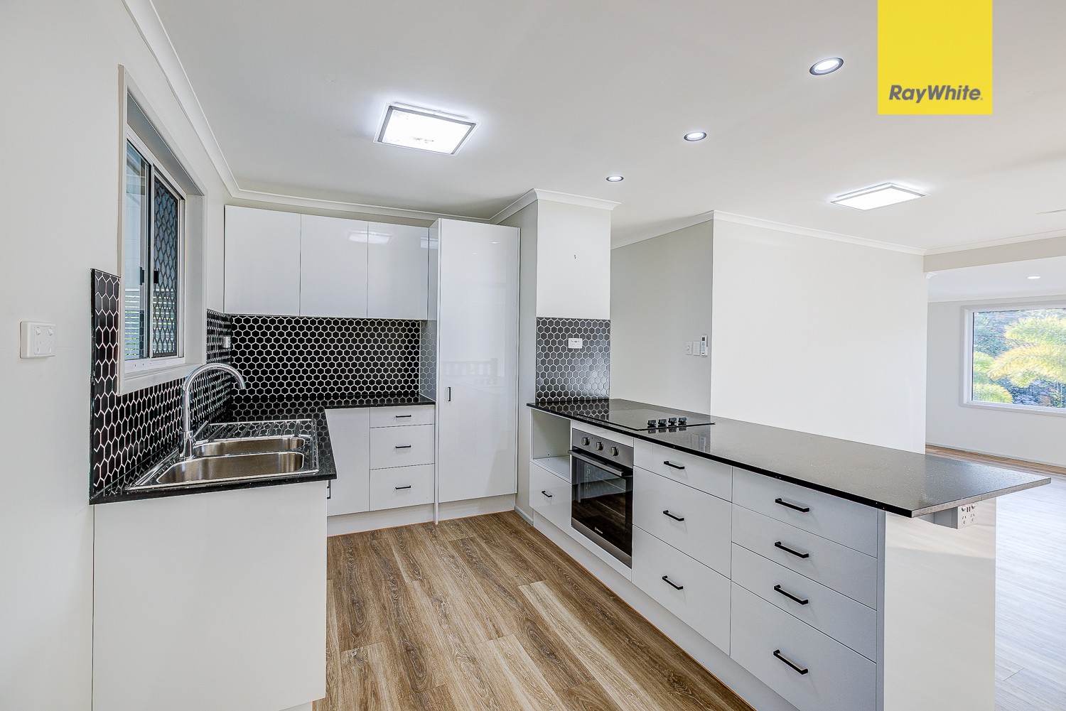 14 Timbertop Avenue, Browns Plains, QLD 4118