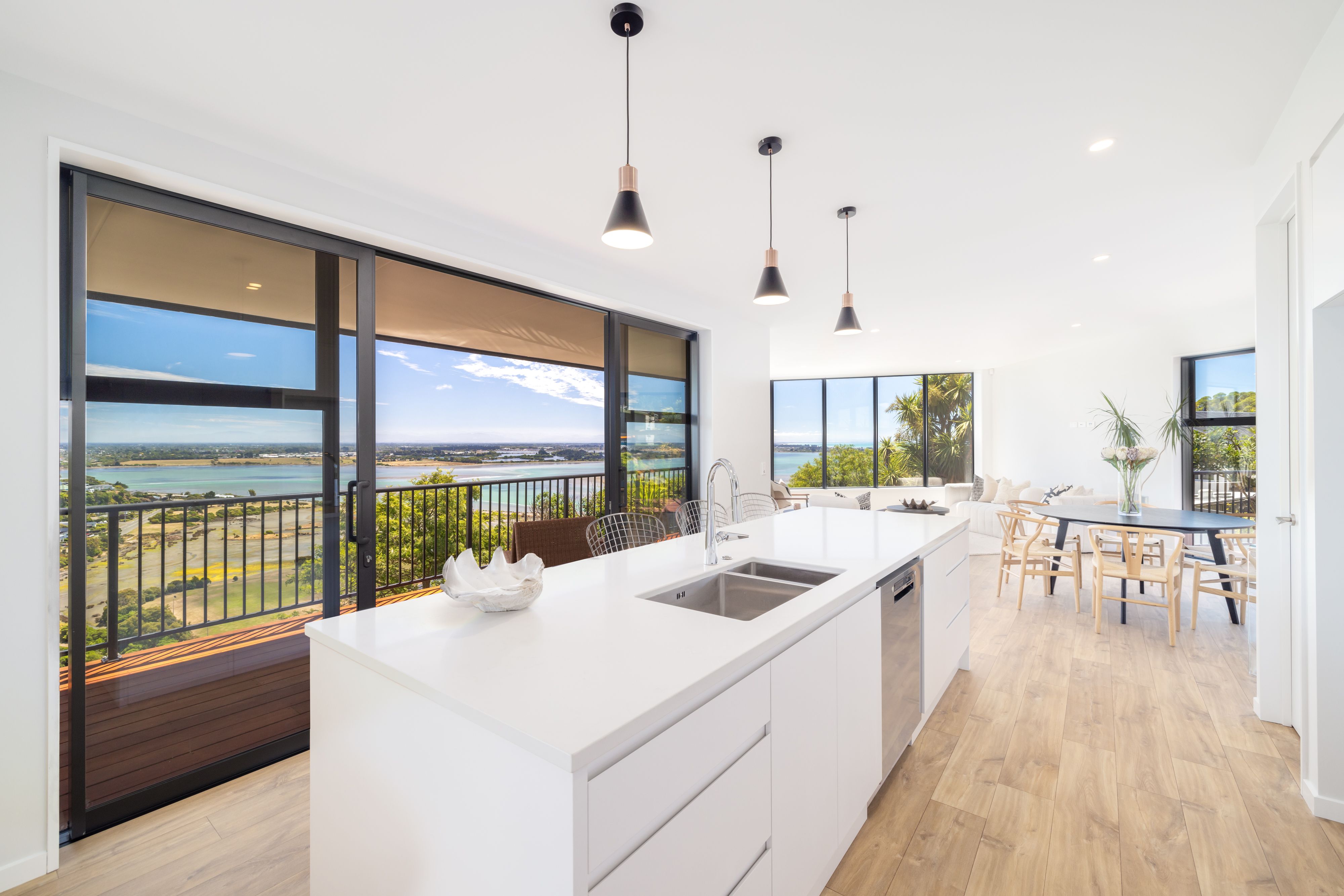 15 Inverness Lane, Redcliffs, Christchurch City 8081 Sold House Ray