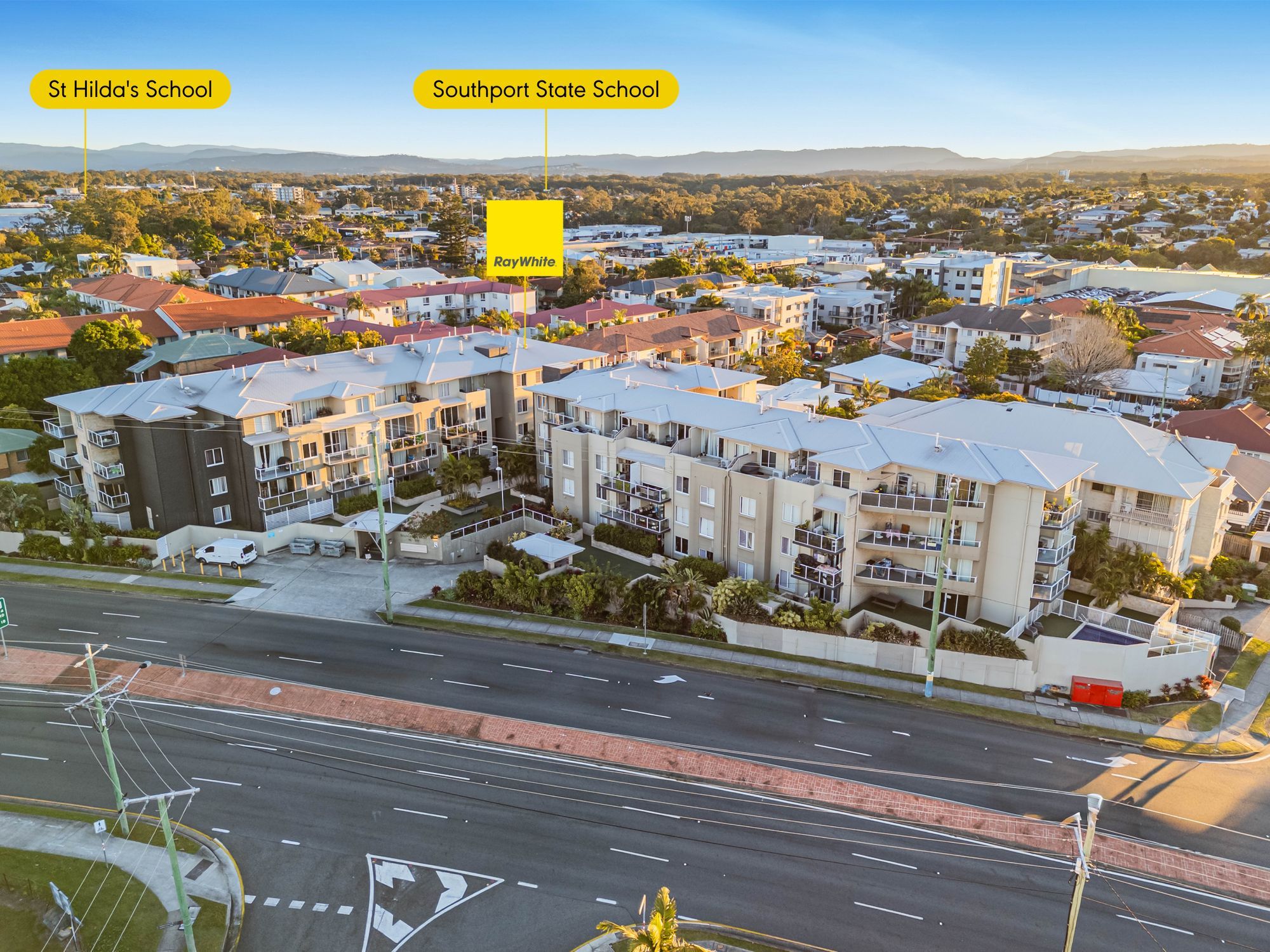 102A/96 High Street — photo from Ray White Robina