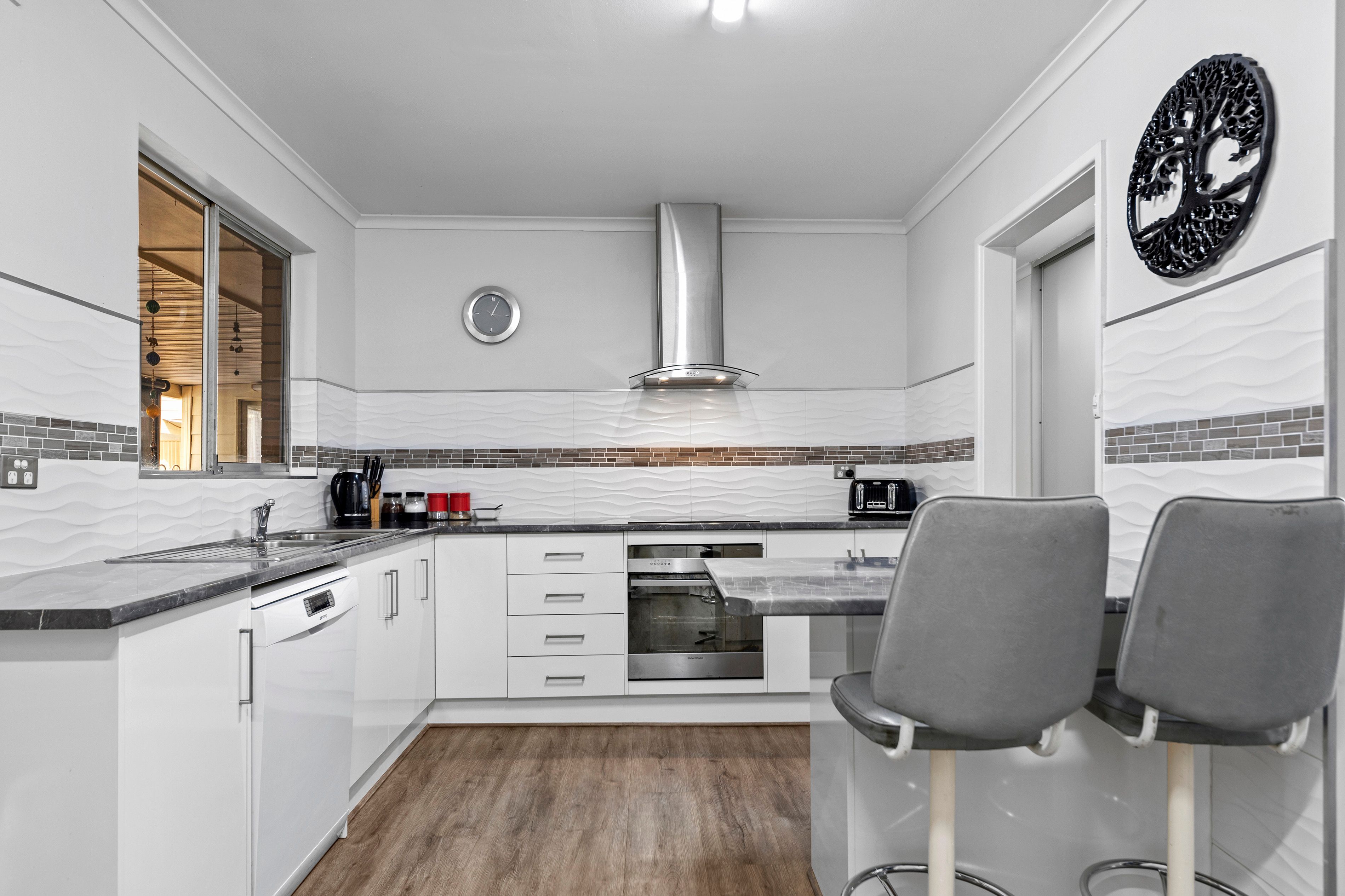 42 Malbanda Avenue, Para Vista, SA 5093