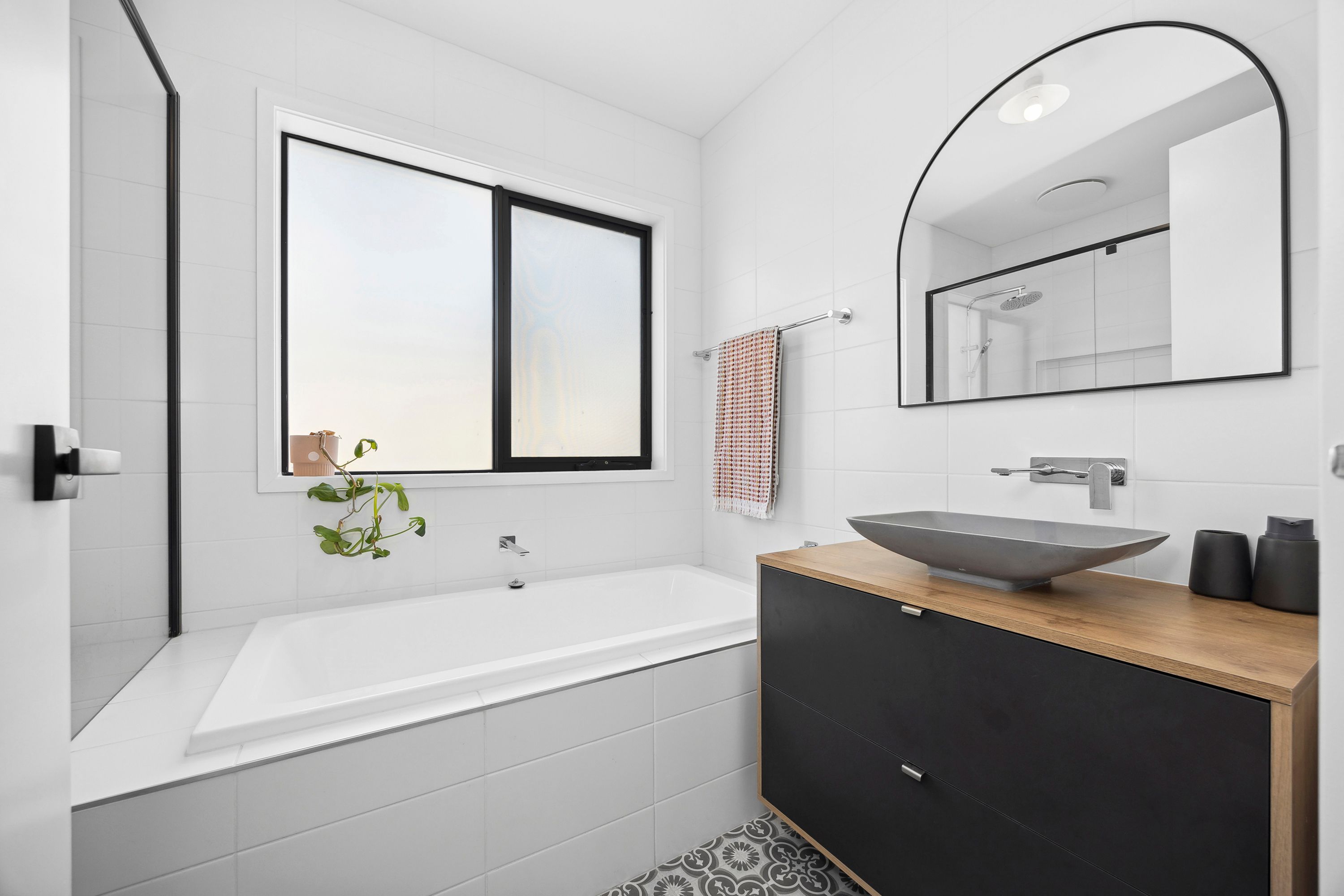 8 Brisbane Street — photo 10 of 12