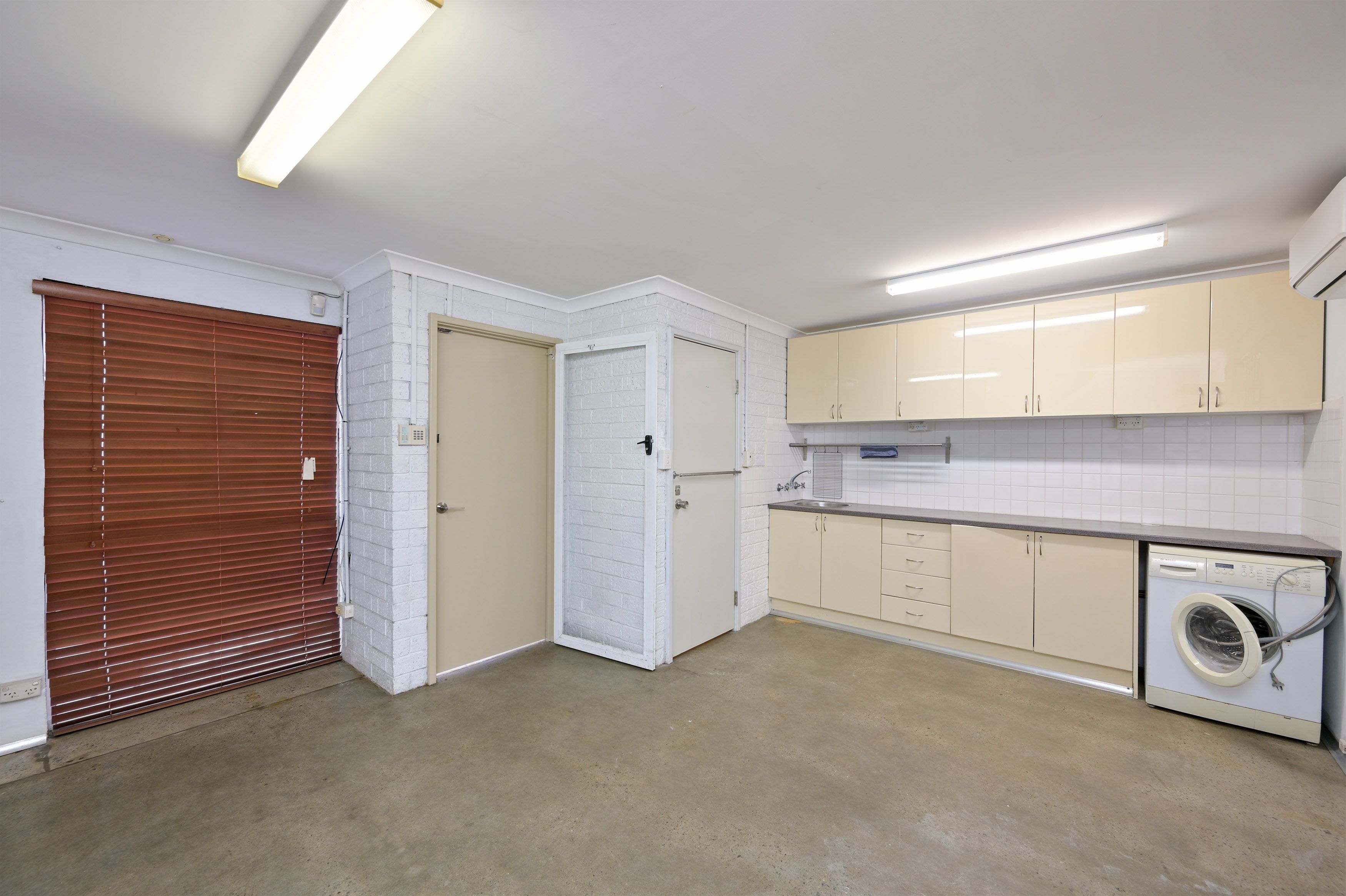 3/11 Vale Street, Malaga, WA 6090