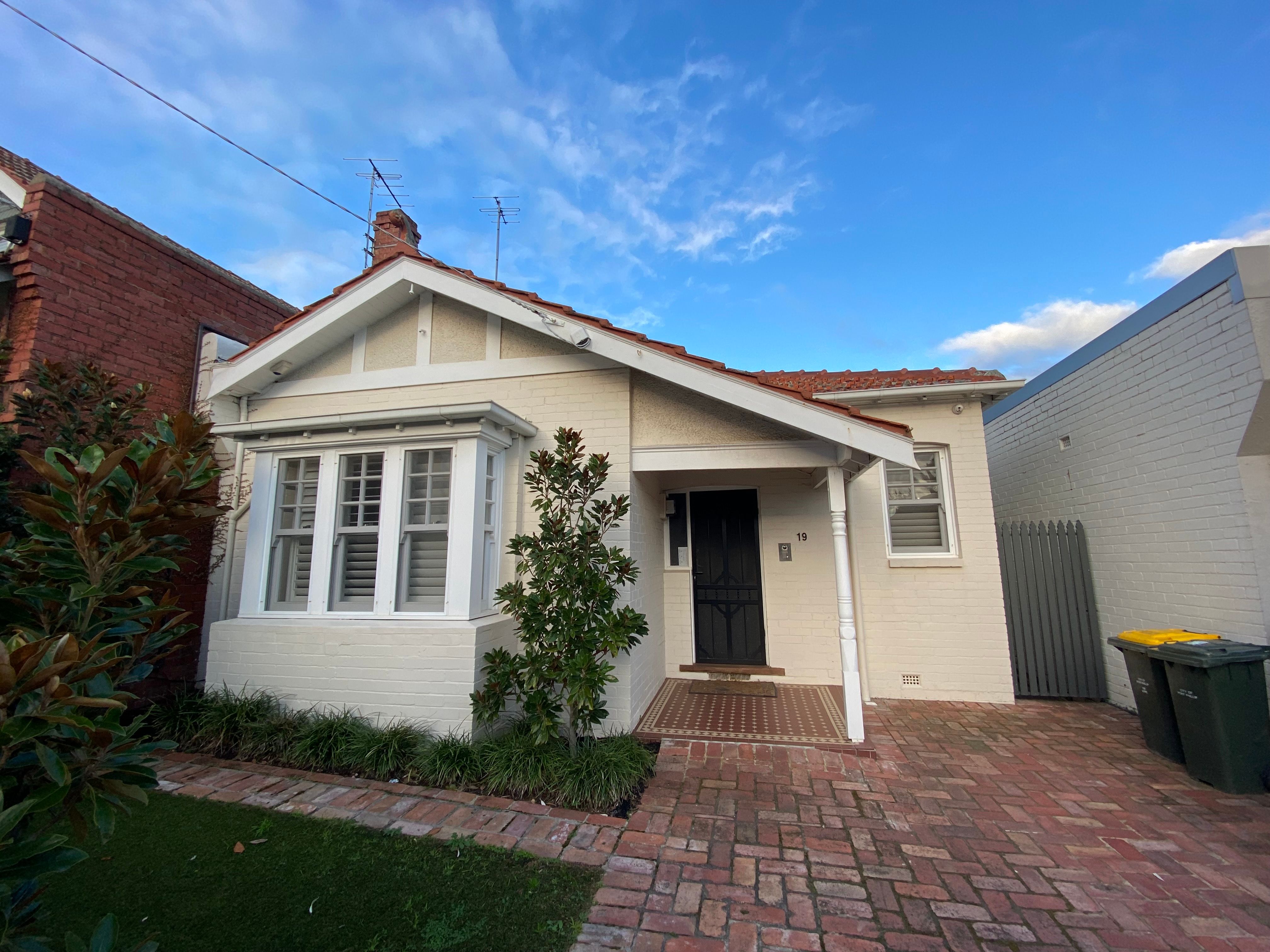 19 Lambeth Place, St Kilda, VIC 3182