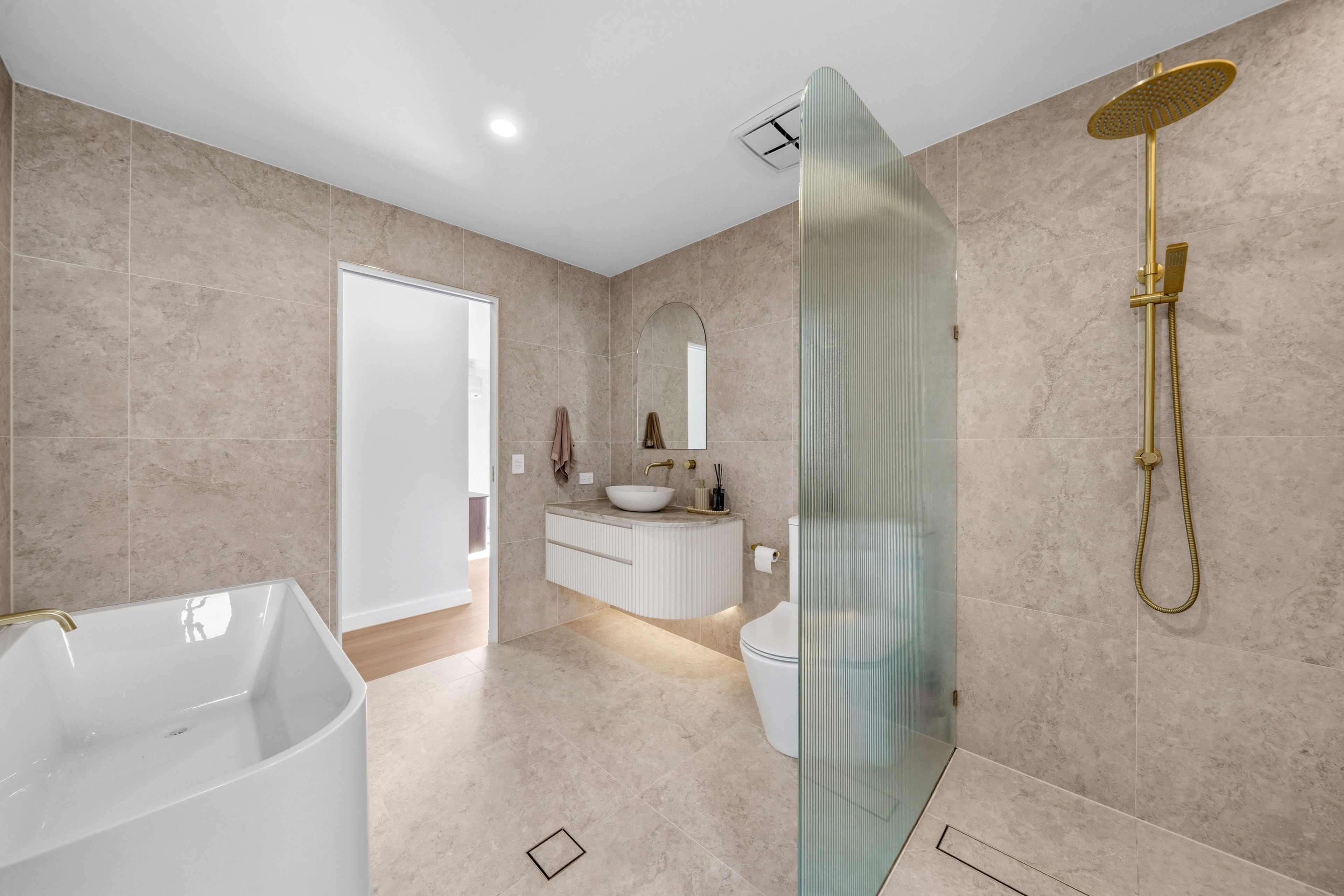 18 Medika Street — photo 12 of 22