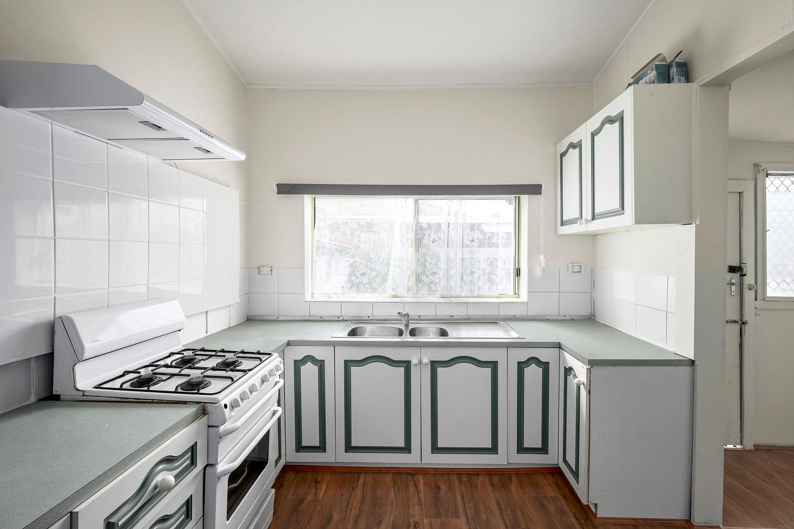 10 Edith Street — photo 6 of 14