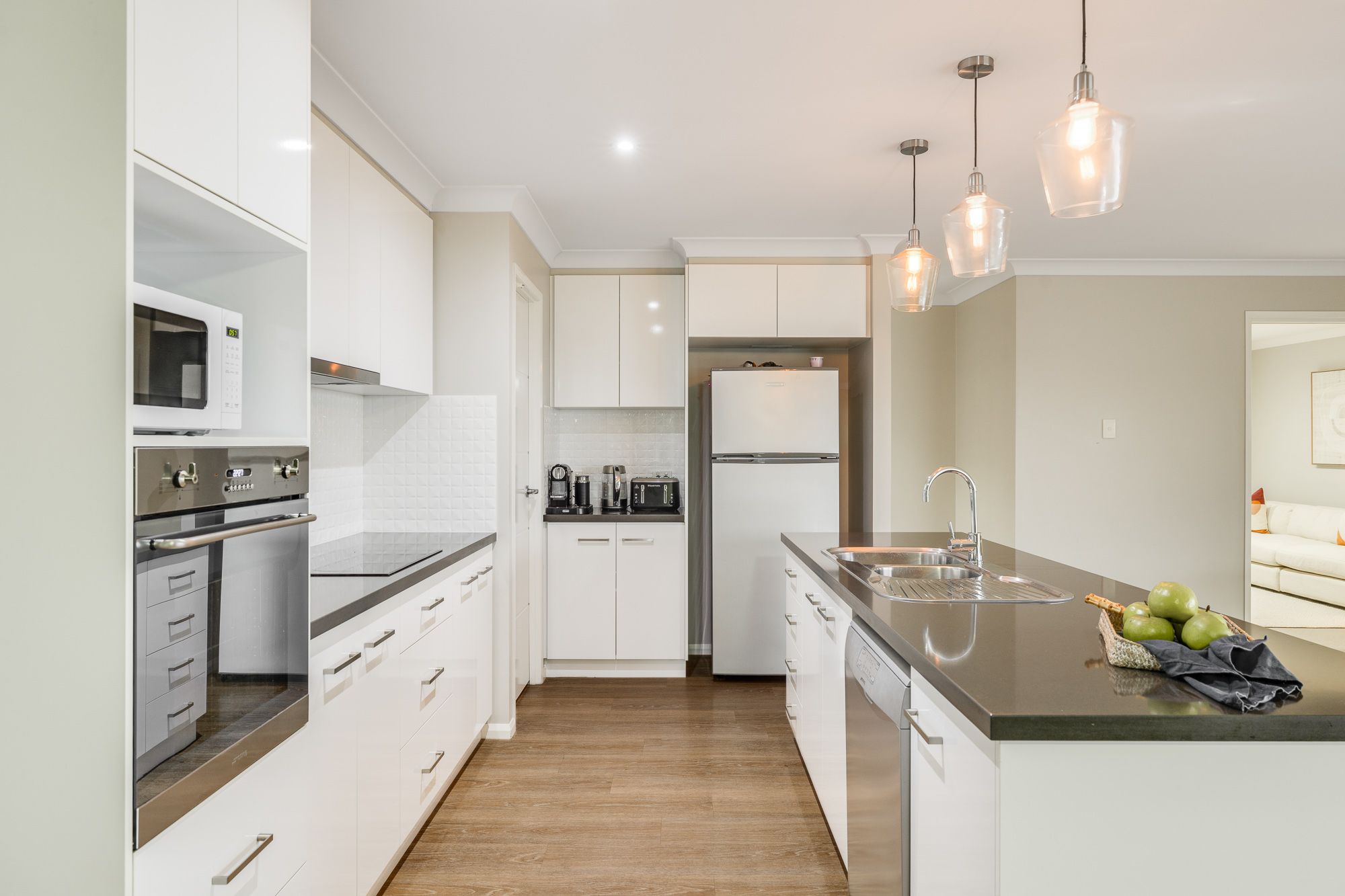 2 Kennard Street — photo 6 of 20