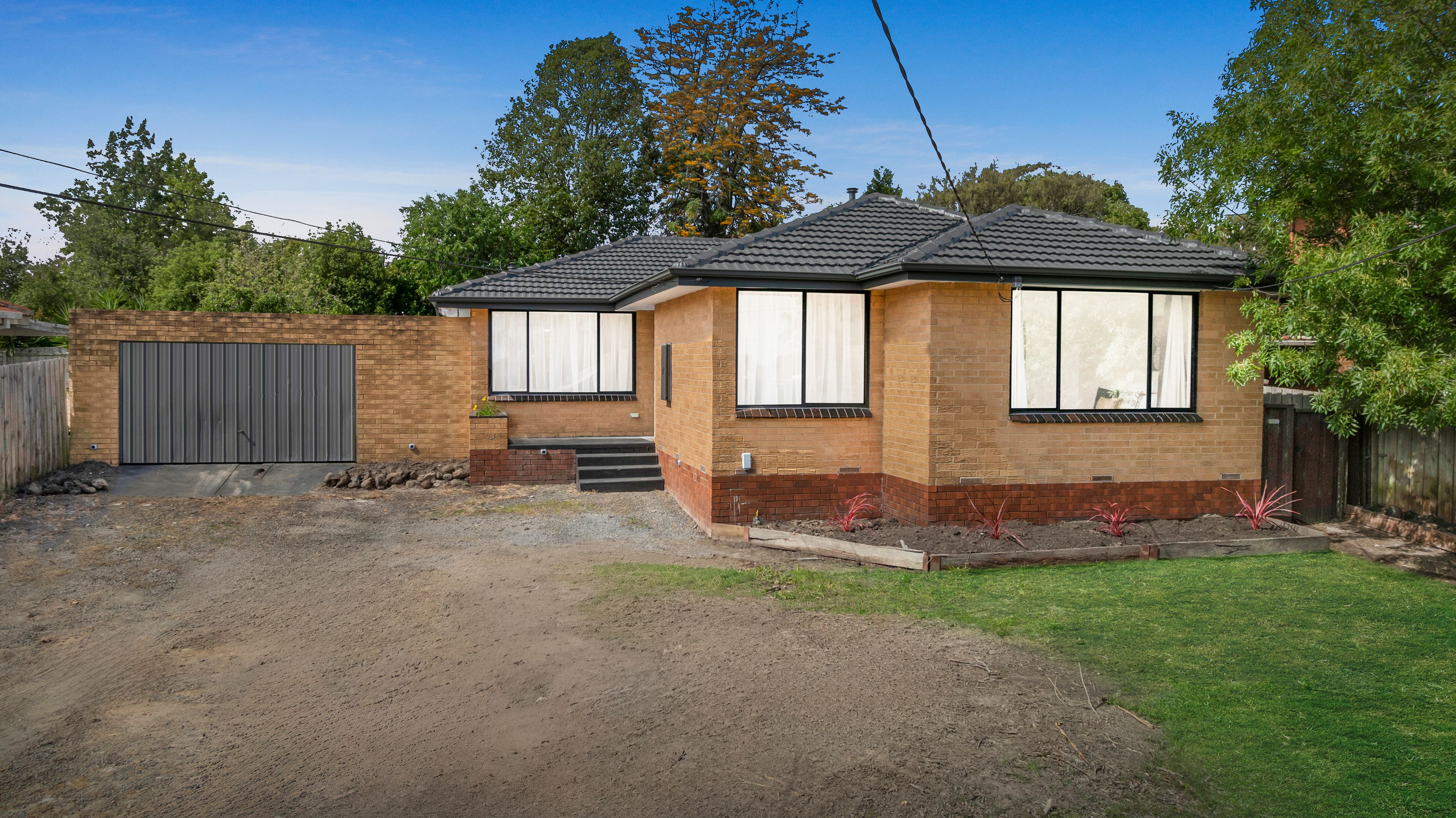 27 Moira Avenue, Ferntree Gully, VIC 3156