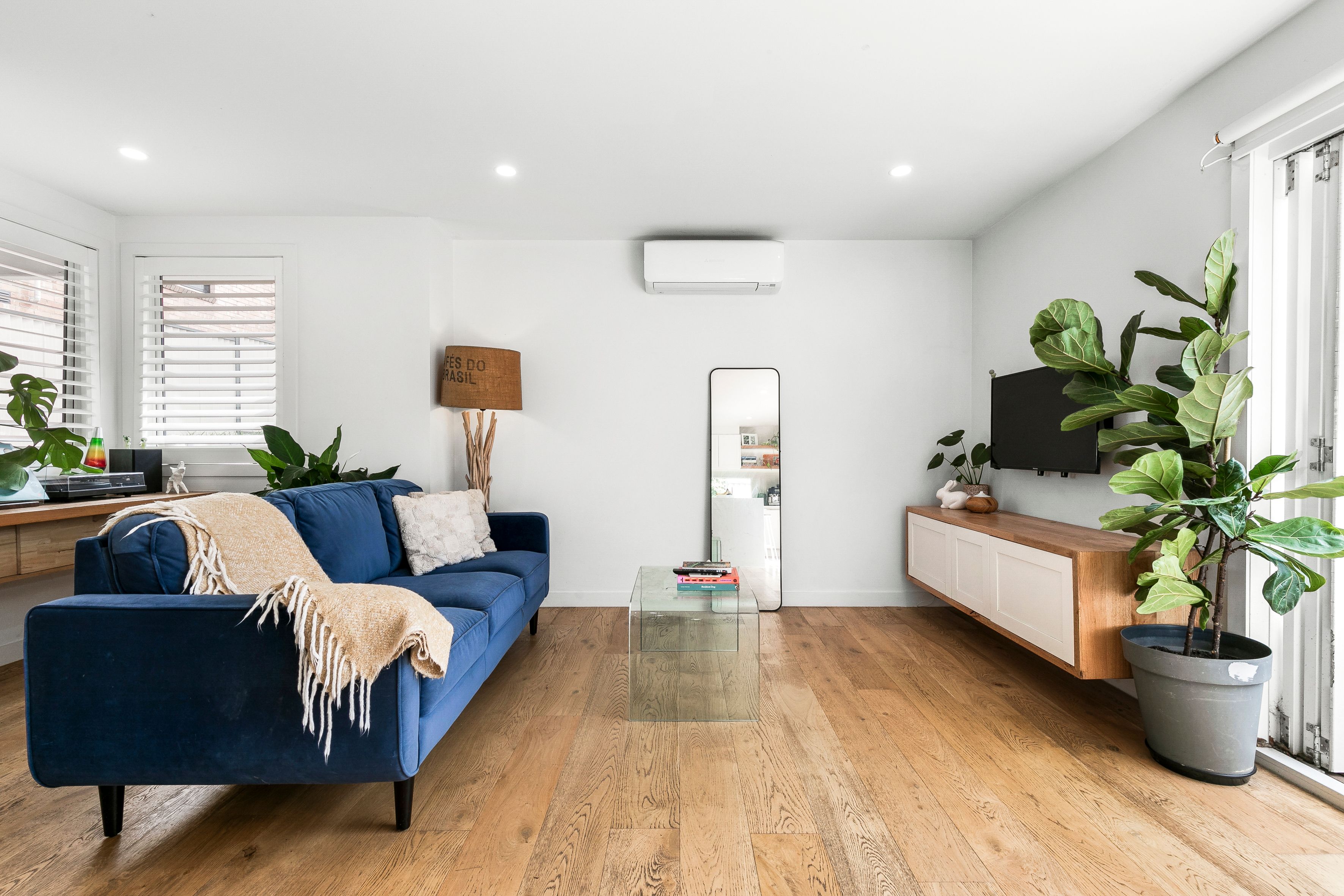 2/379 Reynard Street — photo 3 of 13
