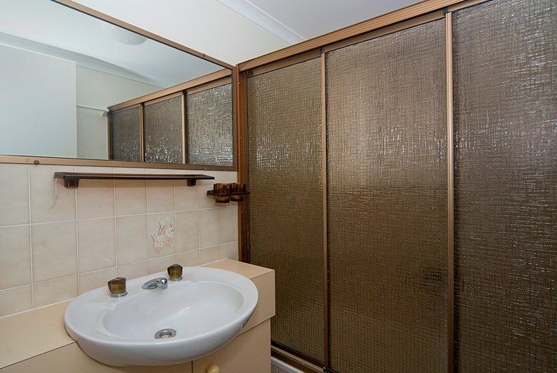 2/14 Dingle Avenue, Kings Beach, QLD 4551