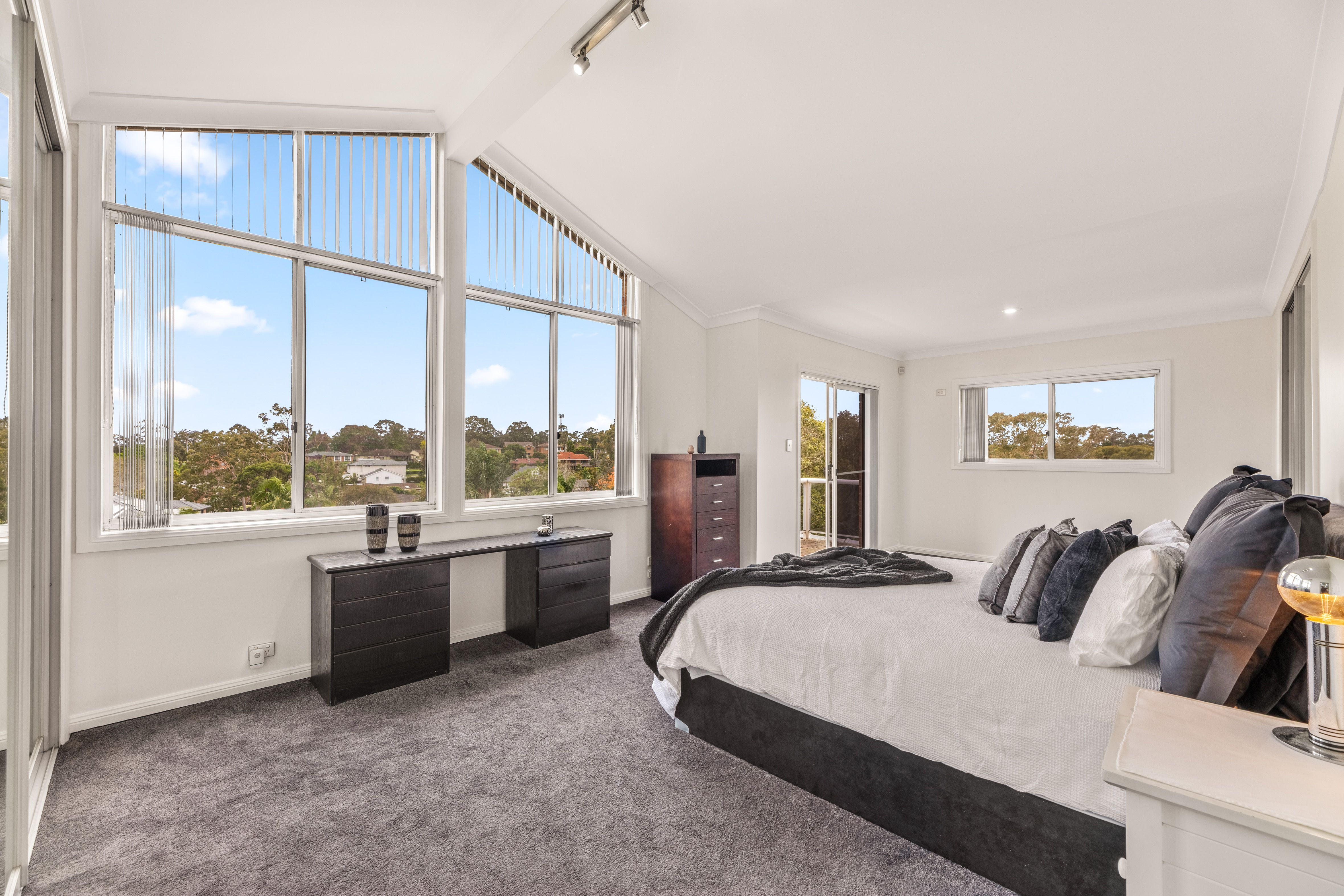 2 Montague Street — photo 11 of 22