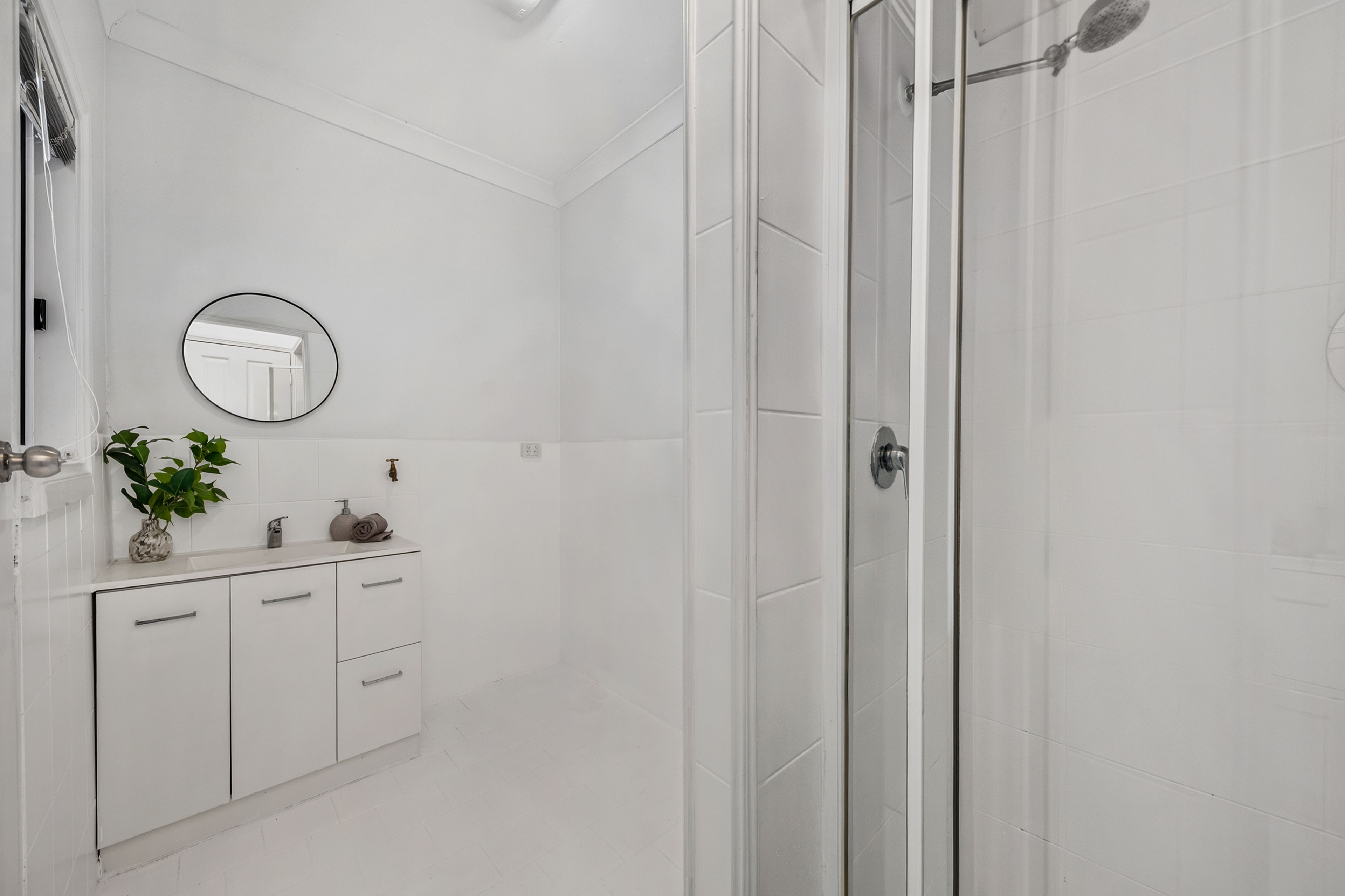 27 Cashel Street — photo 15 of 20