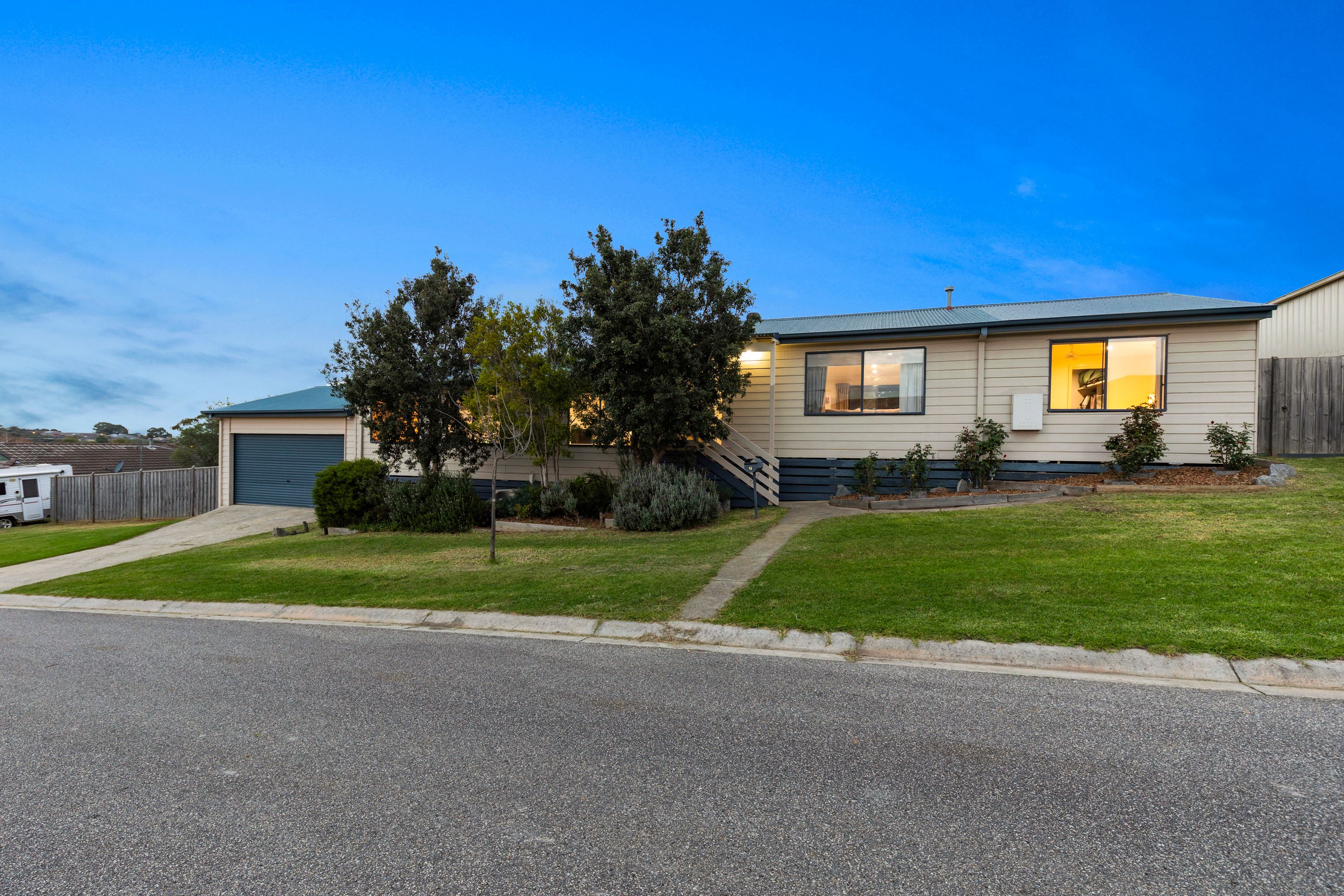 7 Kathryn Close, Pakenham, VIC 3810