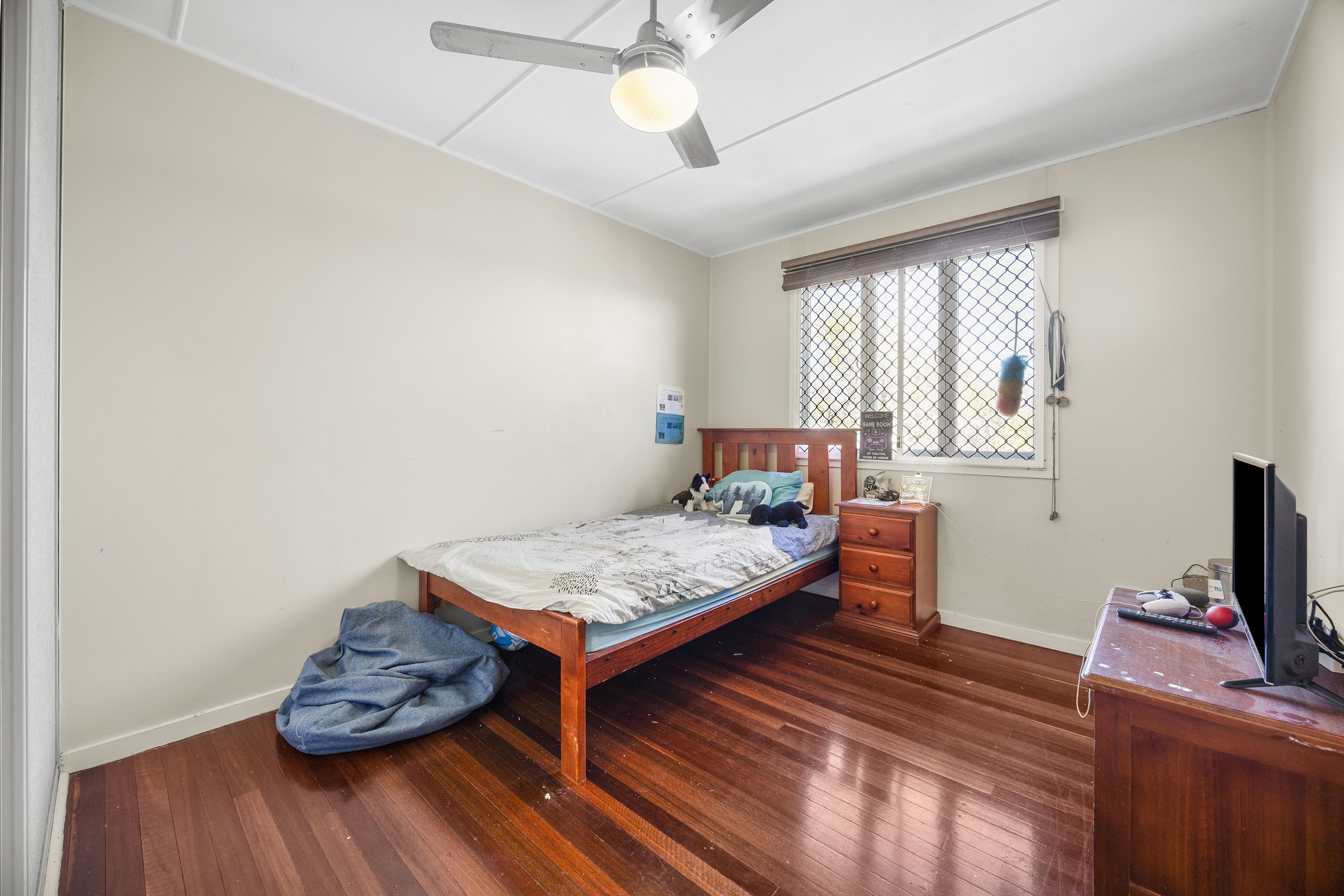8 Warren Street — photo 13 of 17