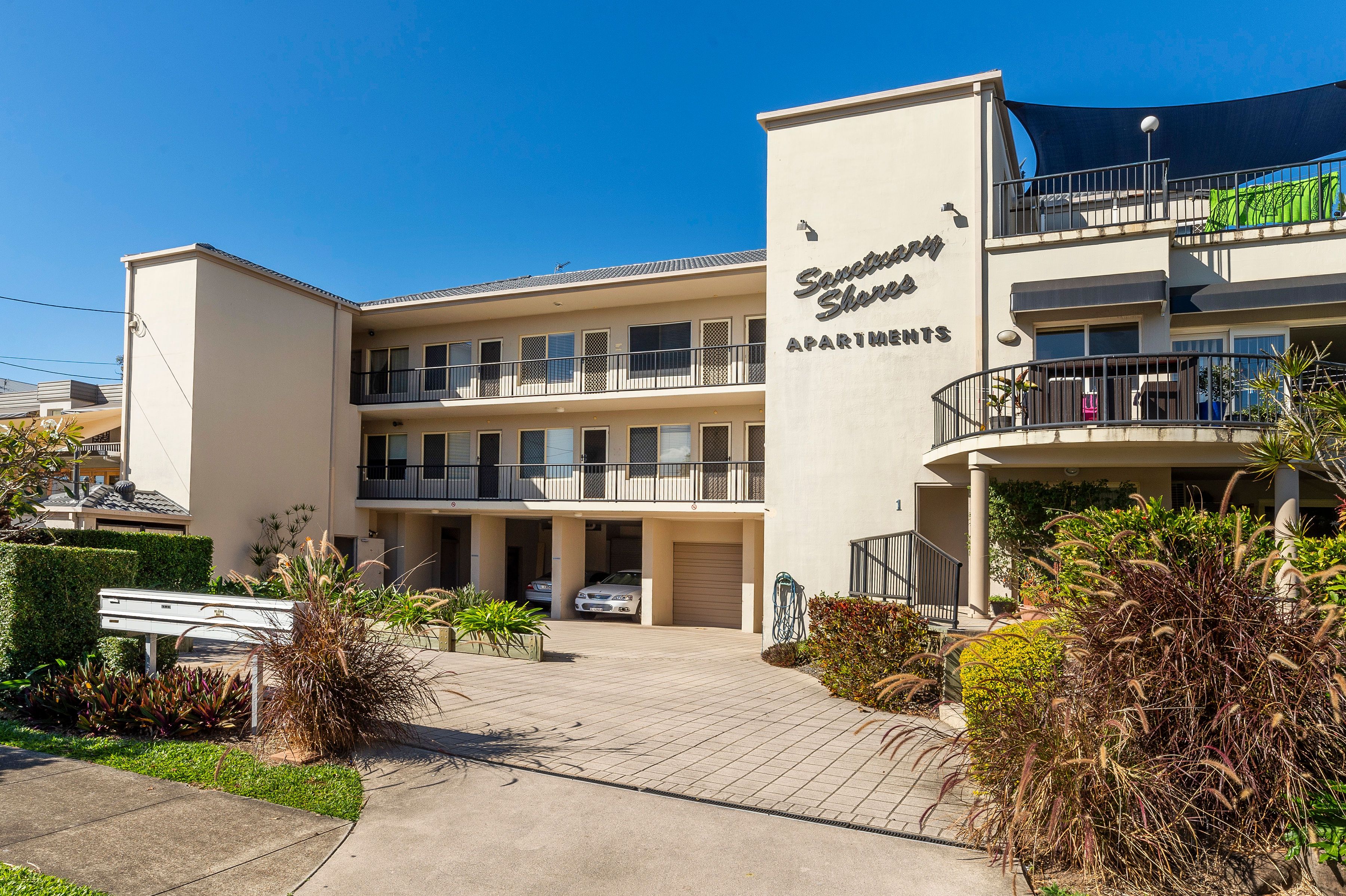1 Pinnaroo Street, Hope Island QLD 4212
