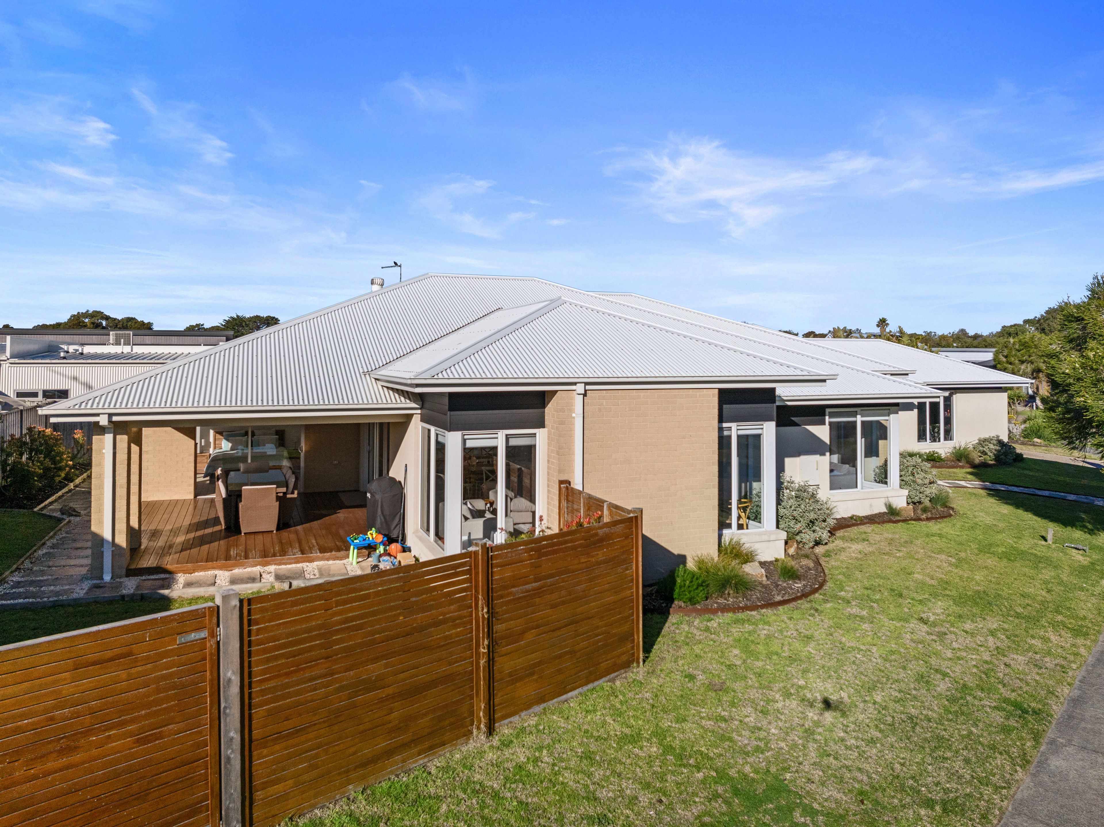 30-32 Paperbark Place — photo 16 of 19