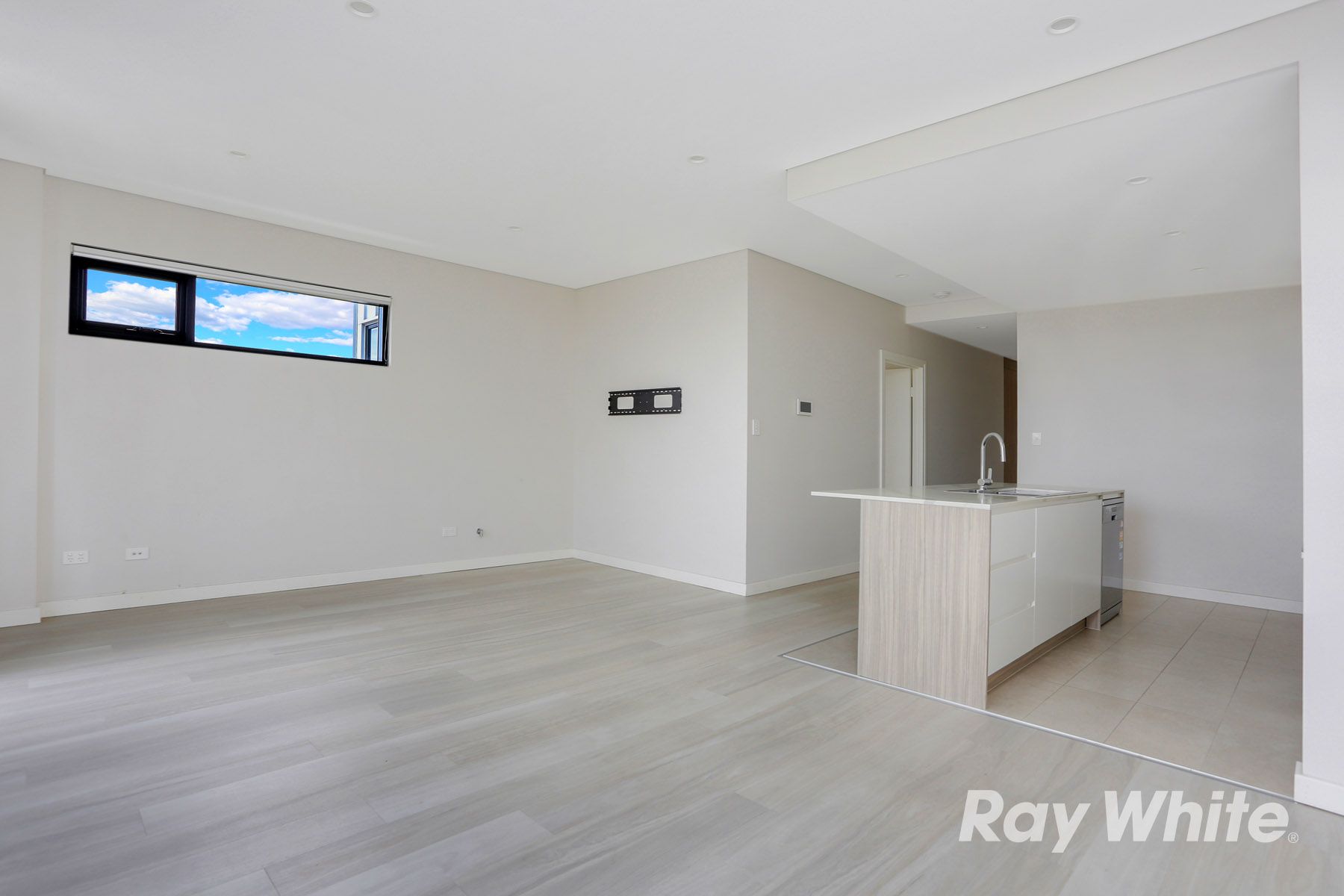 502/8 Fulton Street, Penrith, NSW 2750