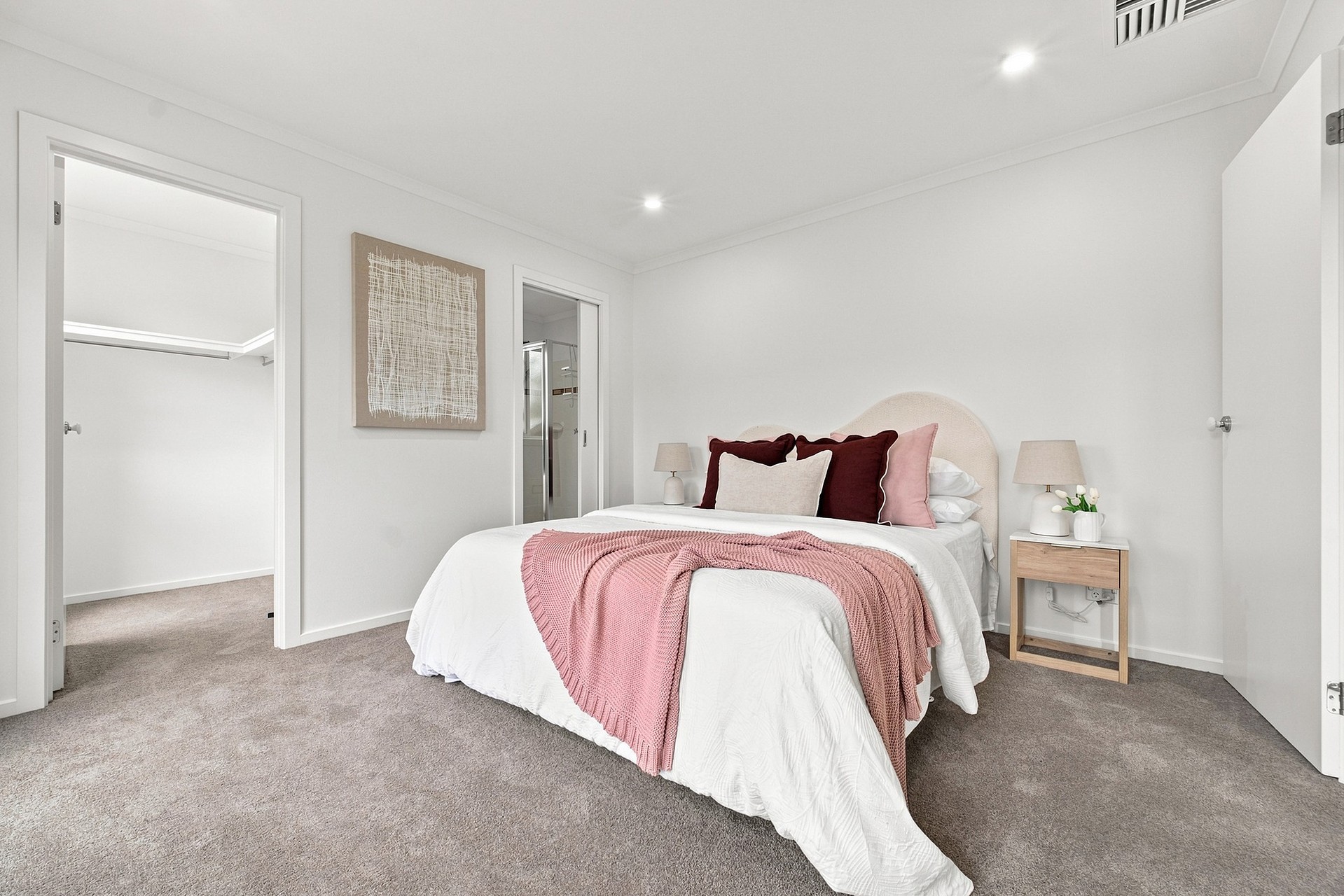 8 Ogle Way, Cranbourne North, VIC 3977