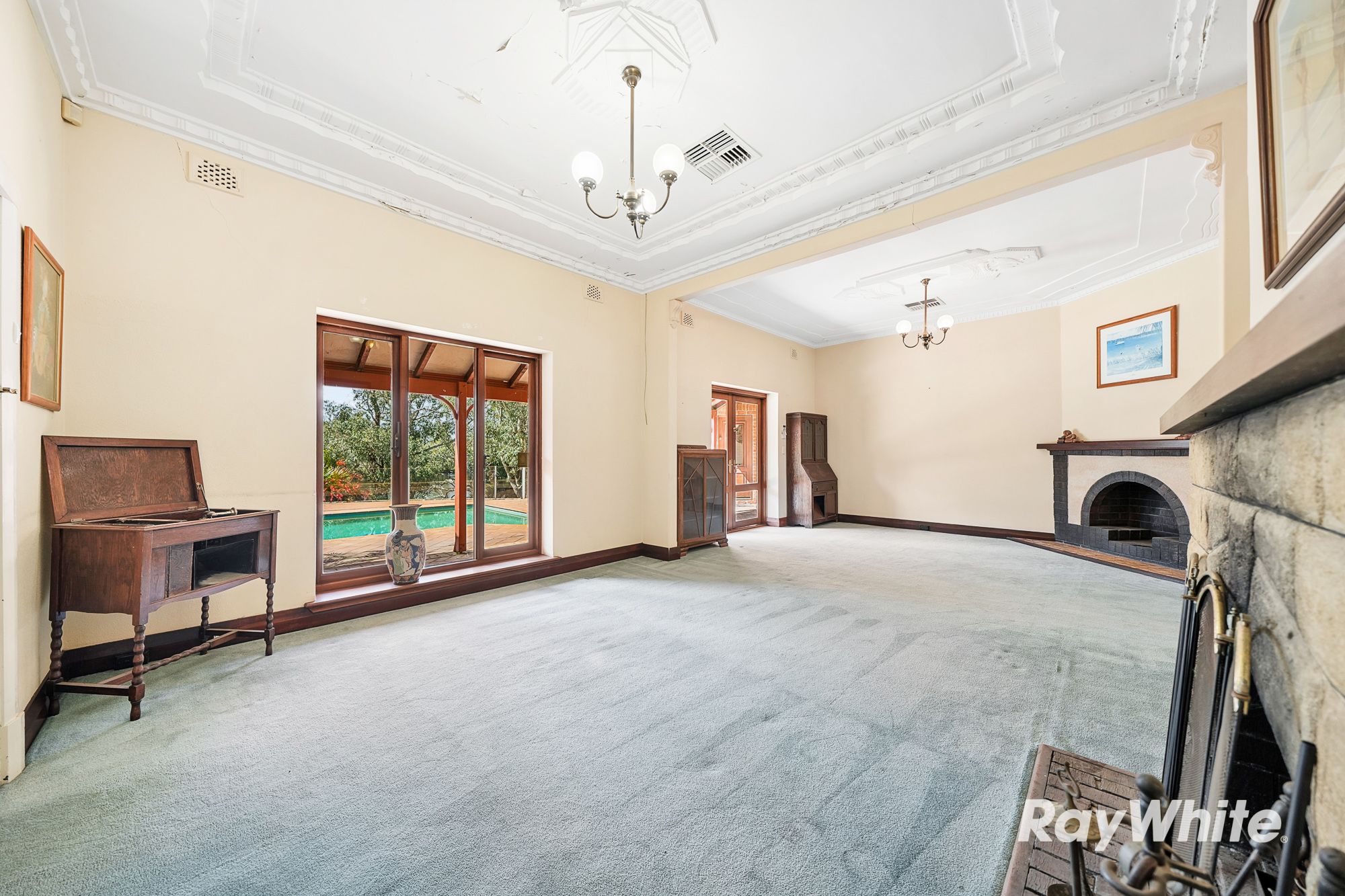 167 West Road — photo 14 of 30