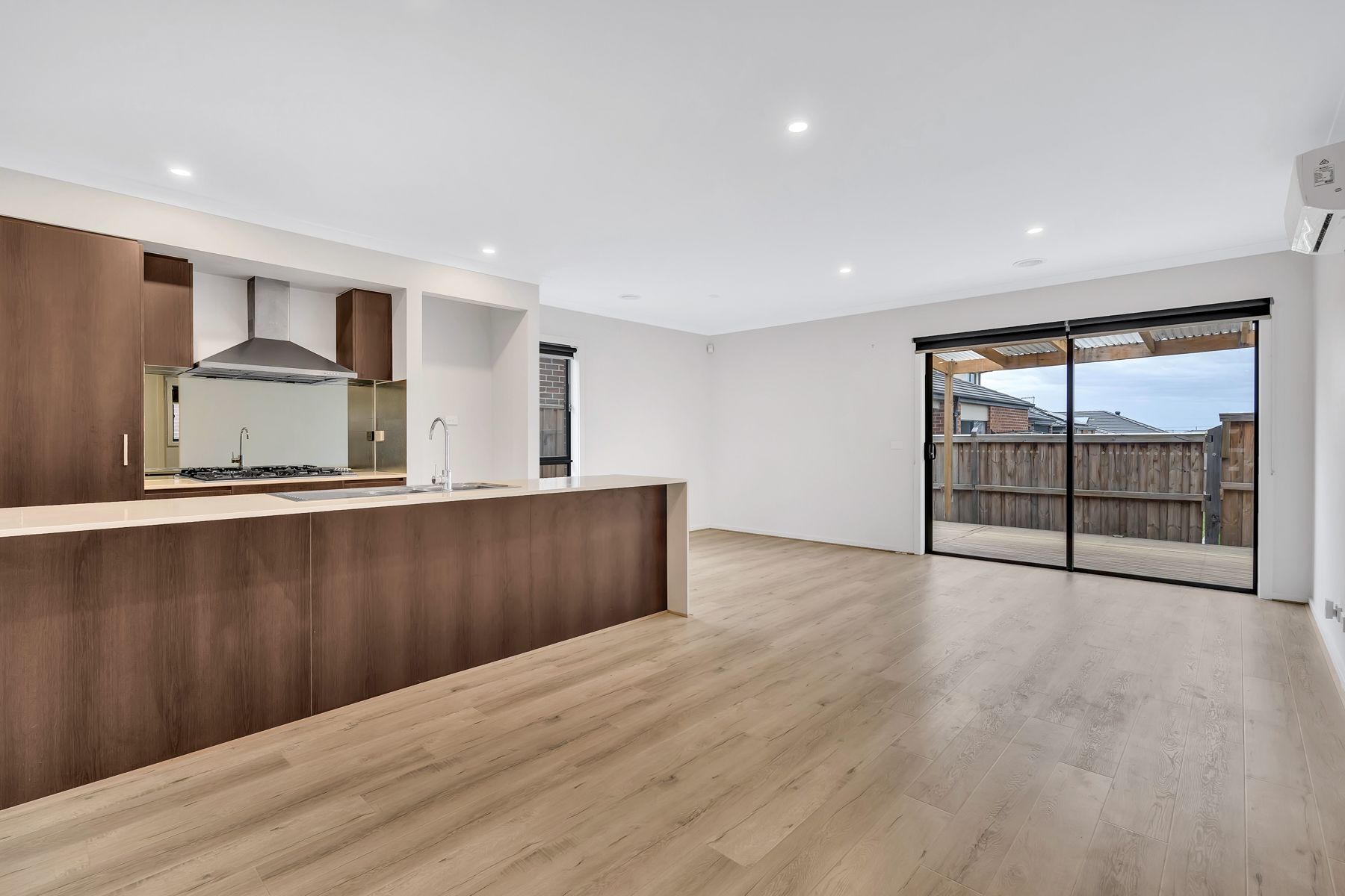 5 Northampton Way, Donnybrook, VIC 3064