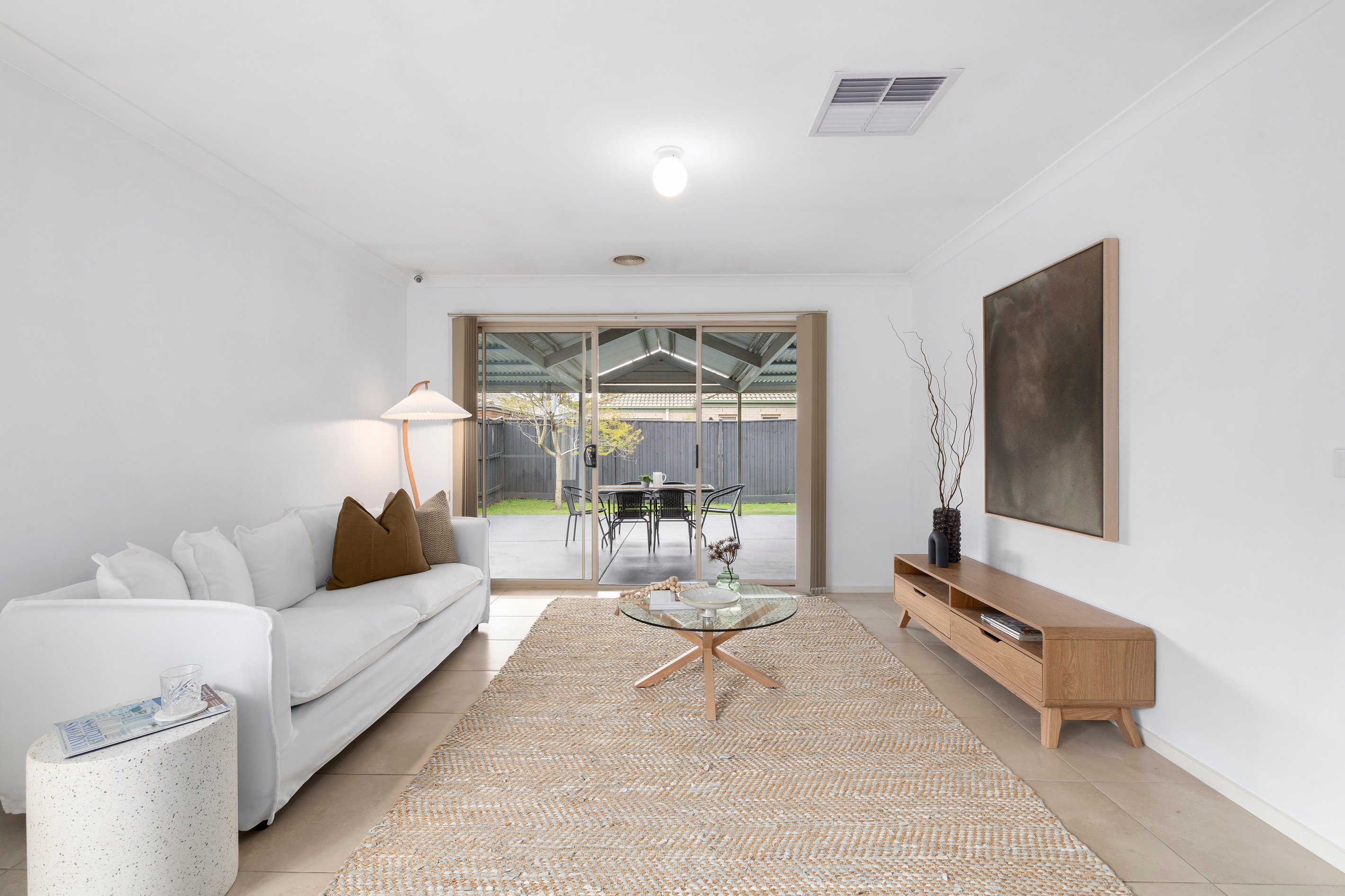 15 Kareelah Link, South Morang, VIC 3752