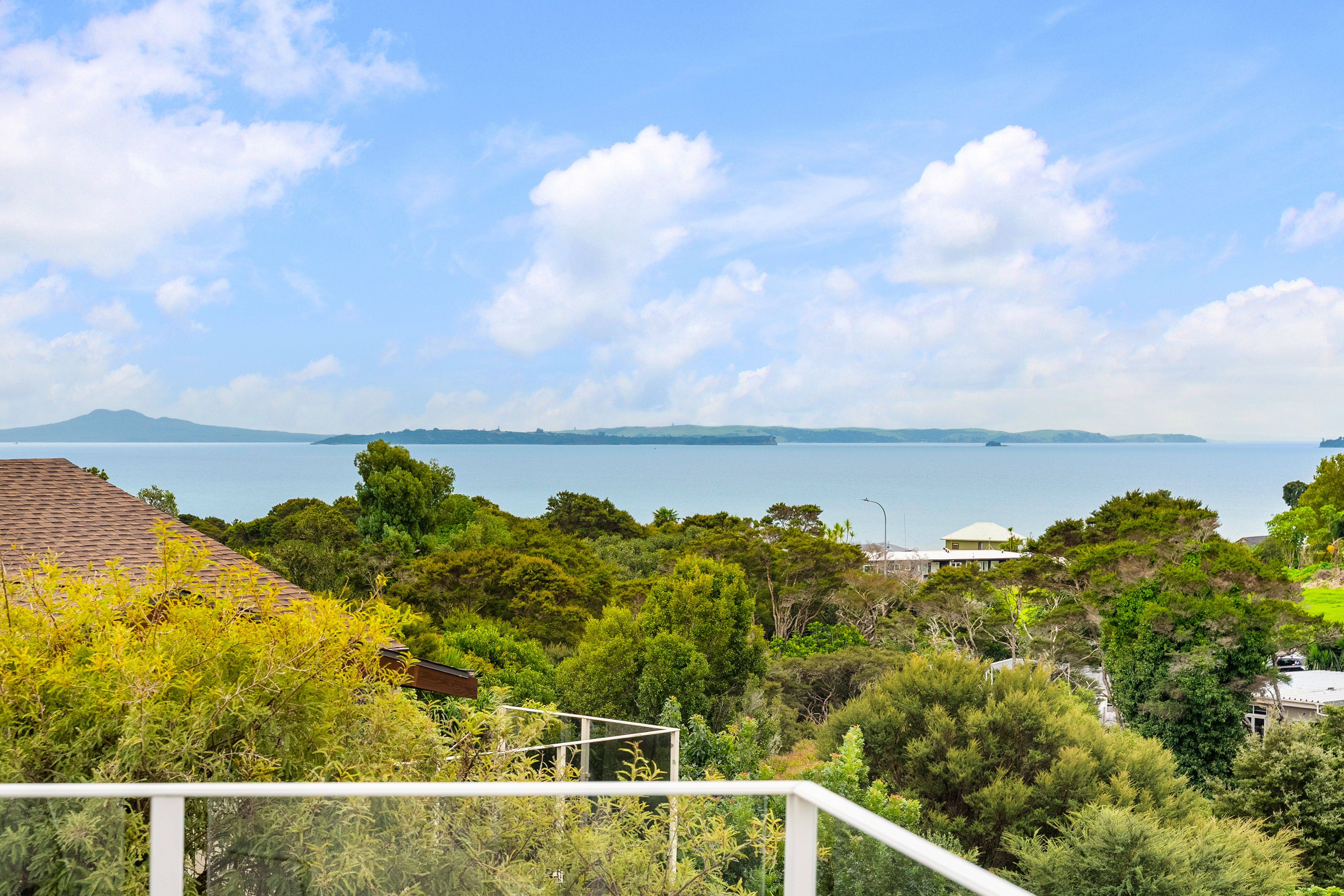 31 Omana Heights Drive, Maraetai, Manukau City