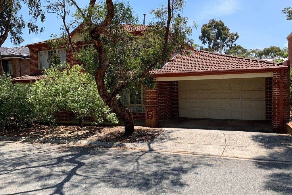 7 Holmes Way — photo from Ray White Glen Waverley