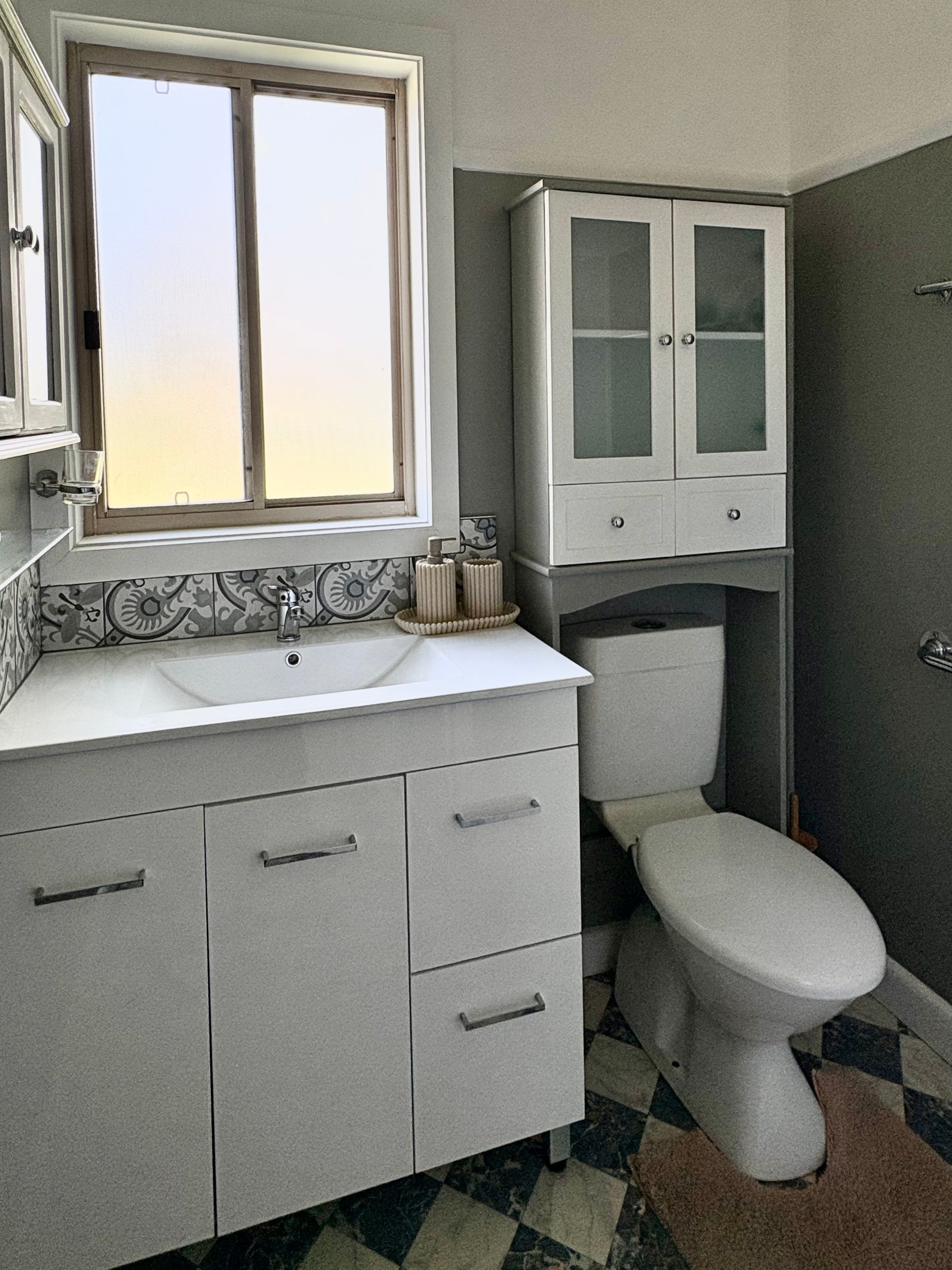 27 Russell Street — photo 4 of 7