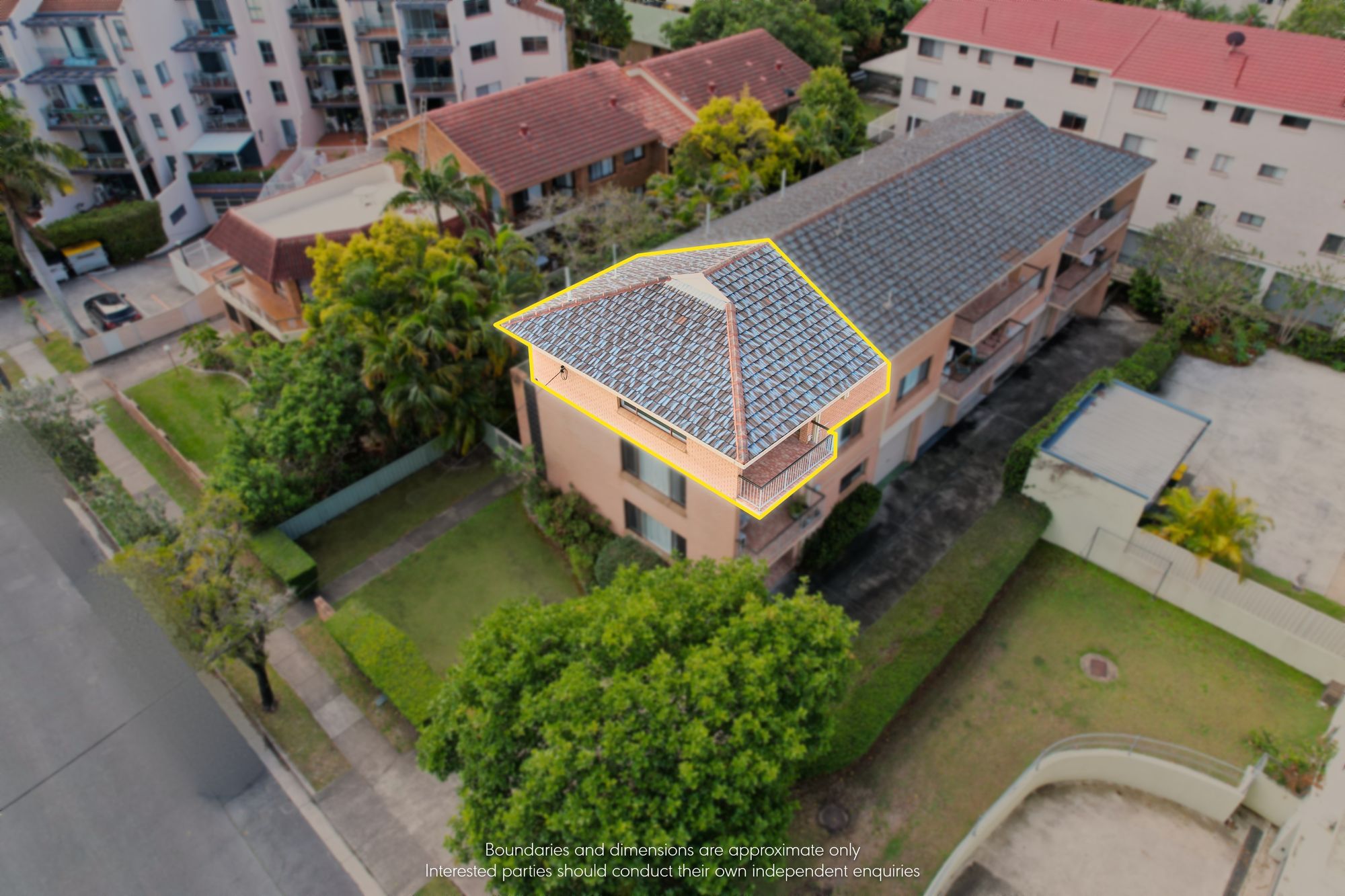 4/3 Robert Street — photo 13 of 18