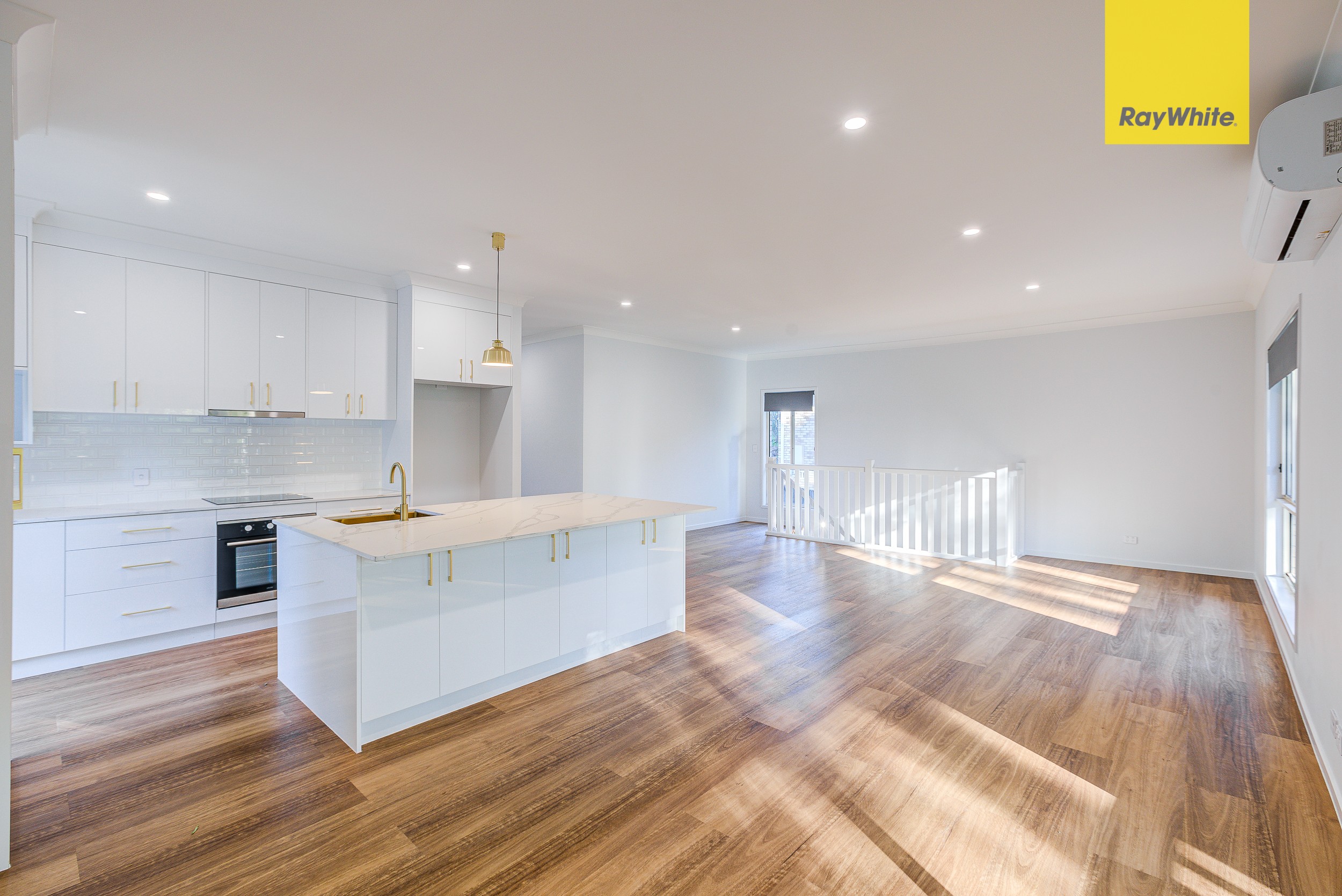 55 Holliday Drive, Edens Landing, QLD 4207