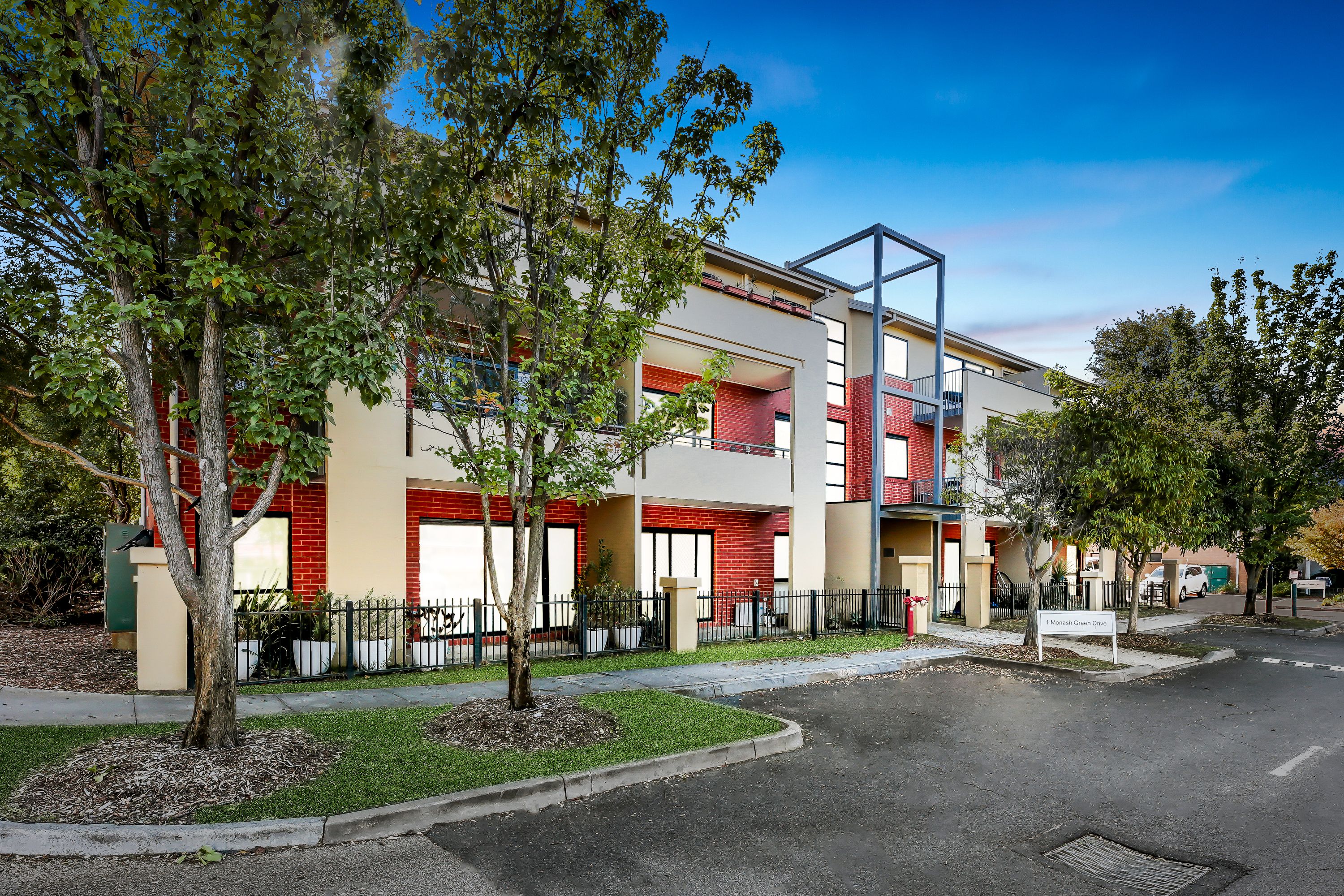1 Monash Green Drive, Clayton VIC 3168