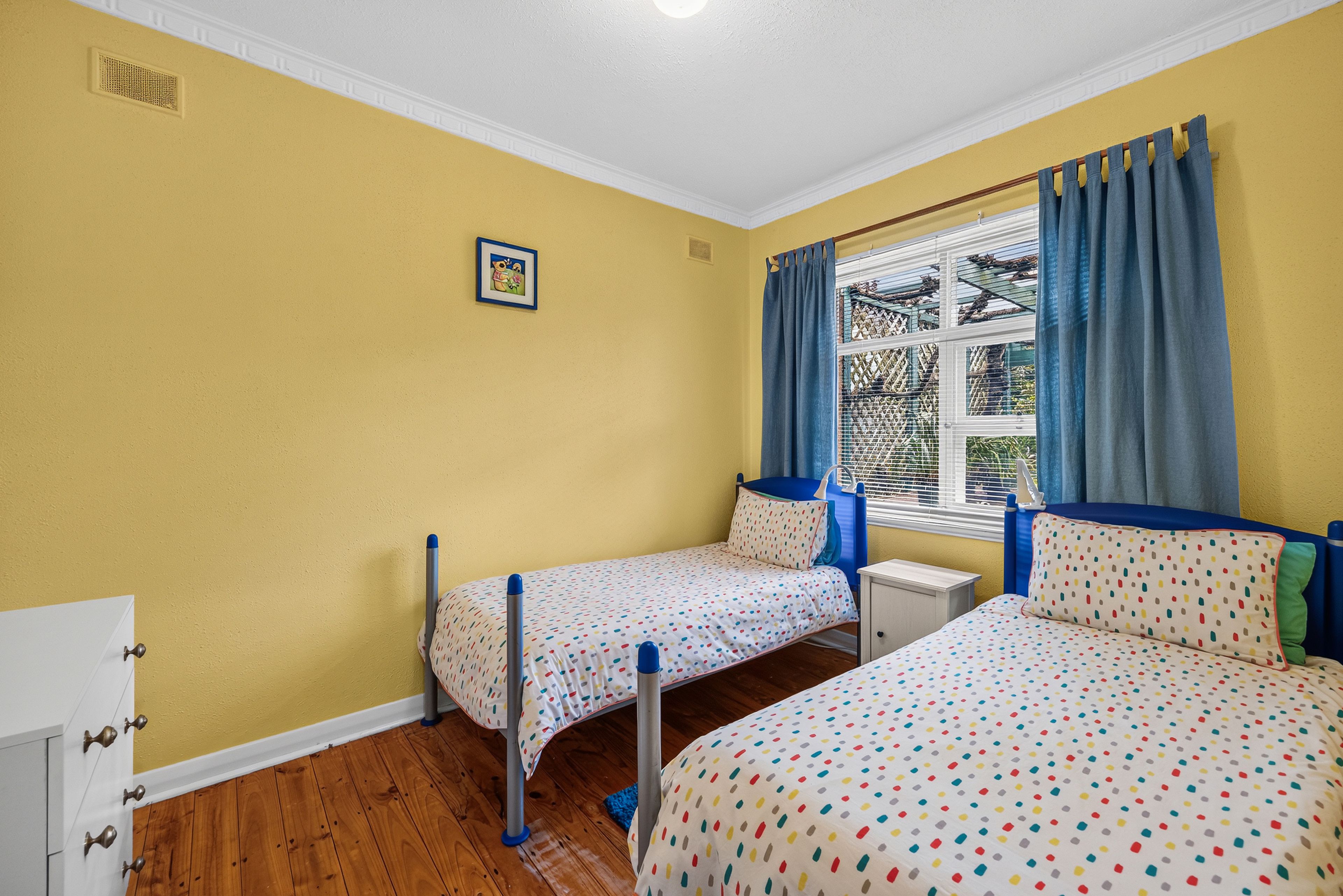 251 Lyons Road — photo 8 of 17