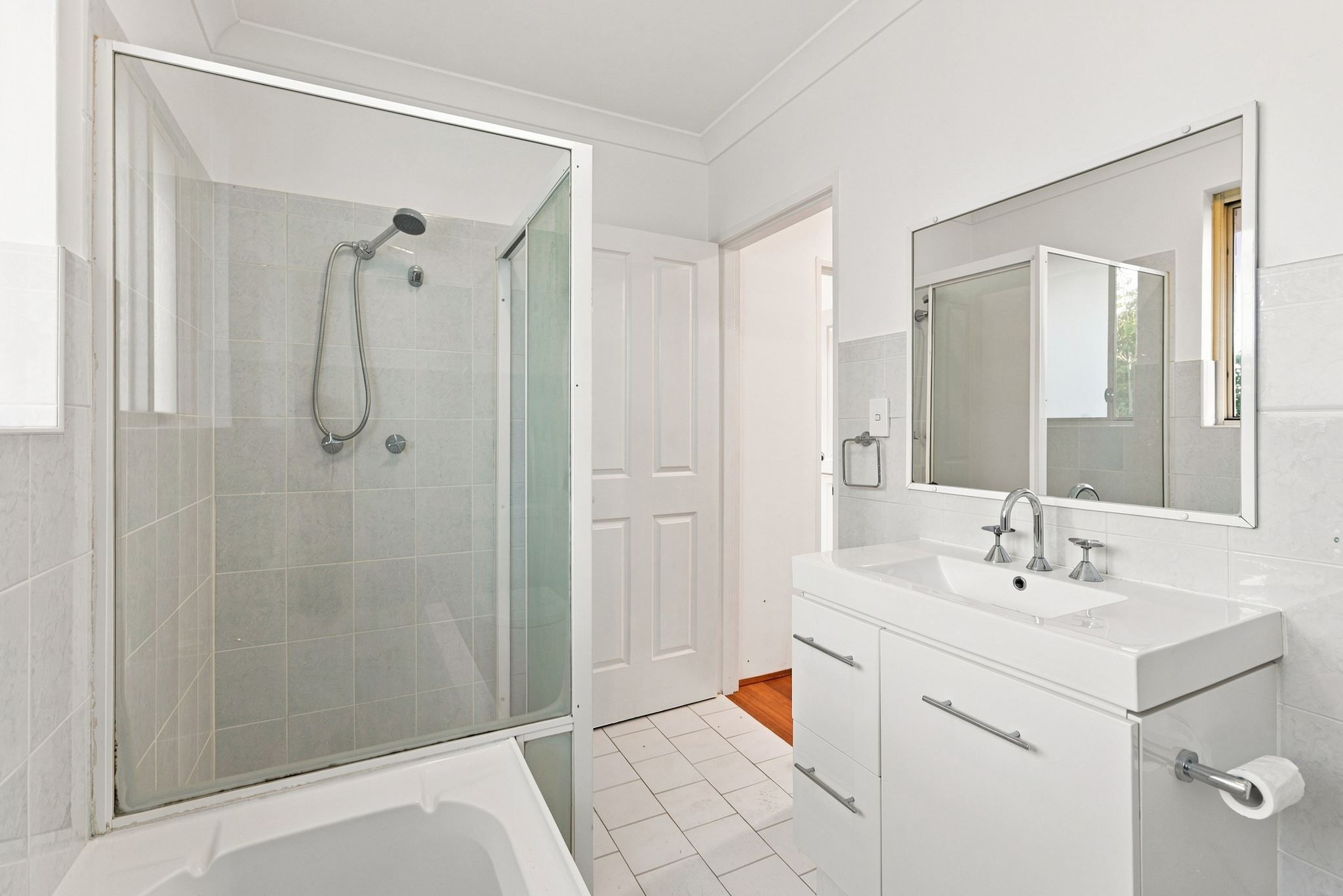 8/67 Graham Road — photo 6 of 15