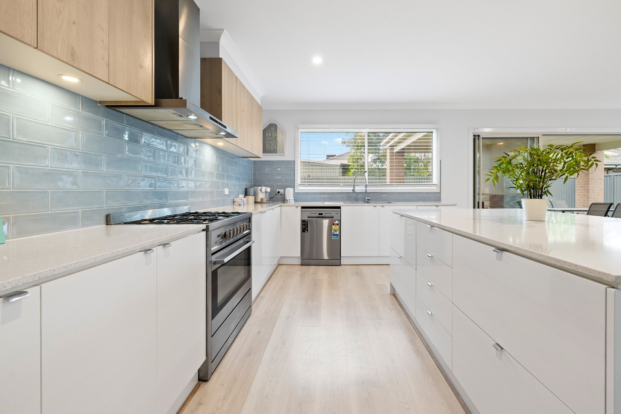 31 Canterbury Road West, Lara, VIC 3212