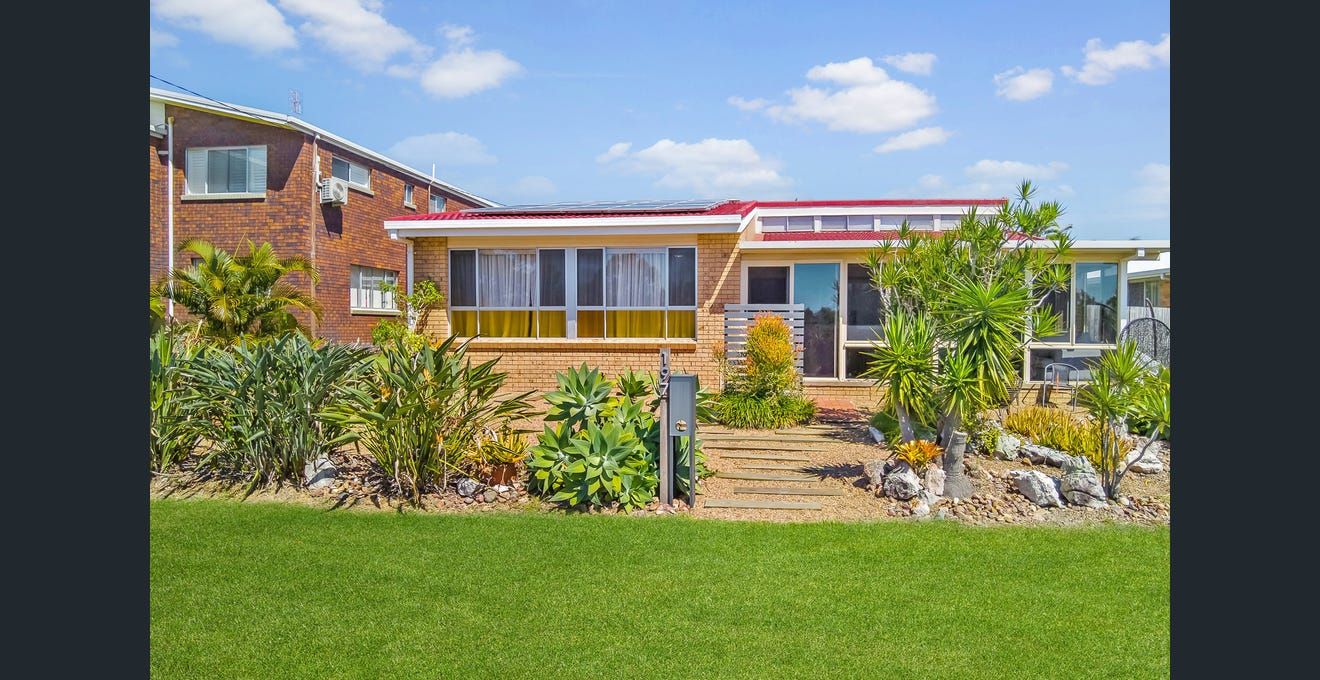 197 Esplanade , Point Vernon QLD 4655
