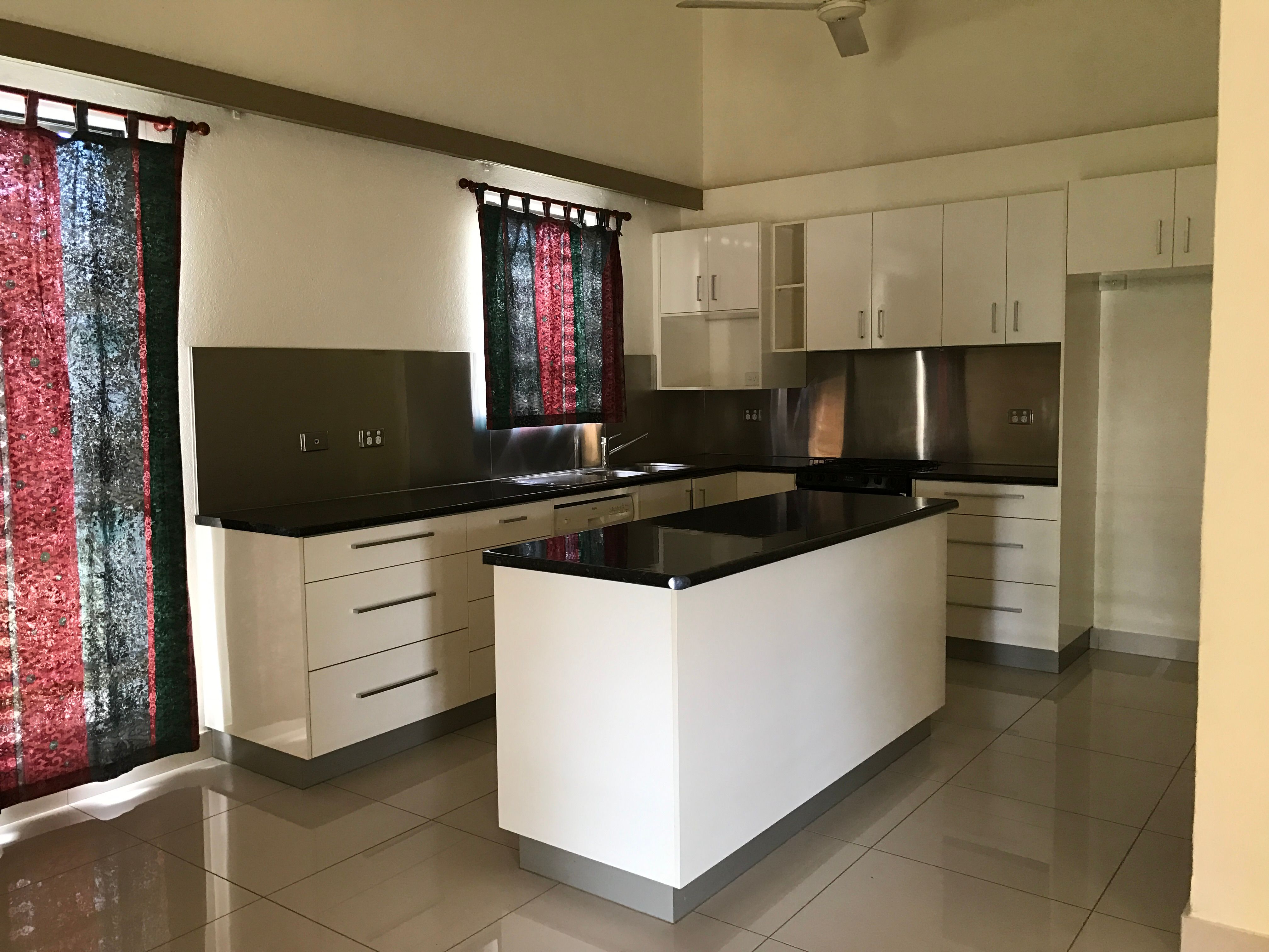 25 Matthews Road, Anula, NT 0812